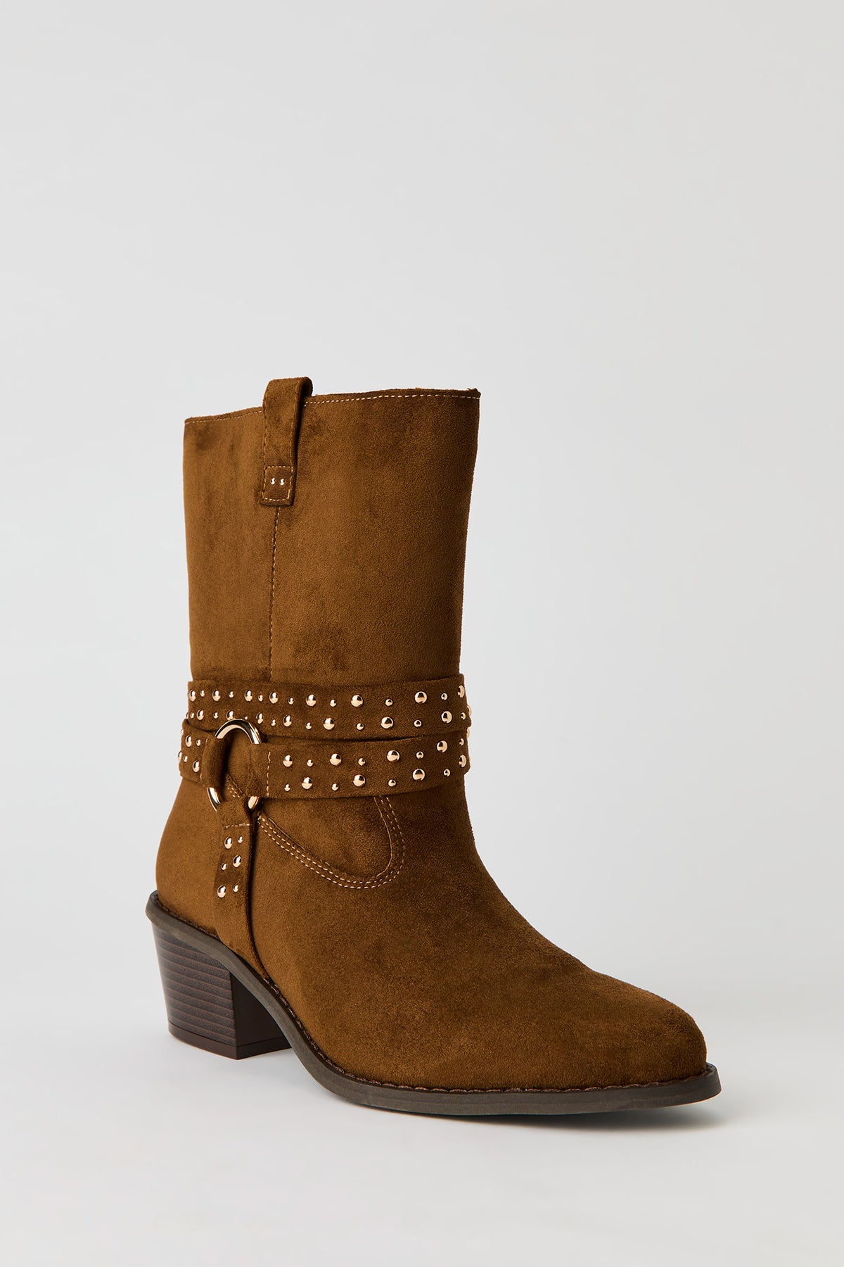Vue alternative 2. Bottes en similisuède avec bride cloutée