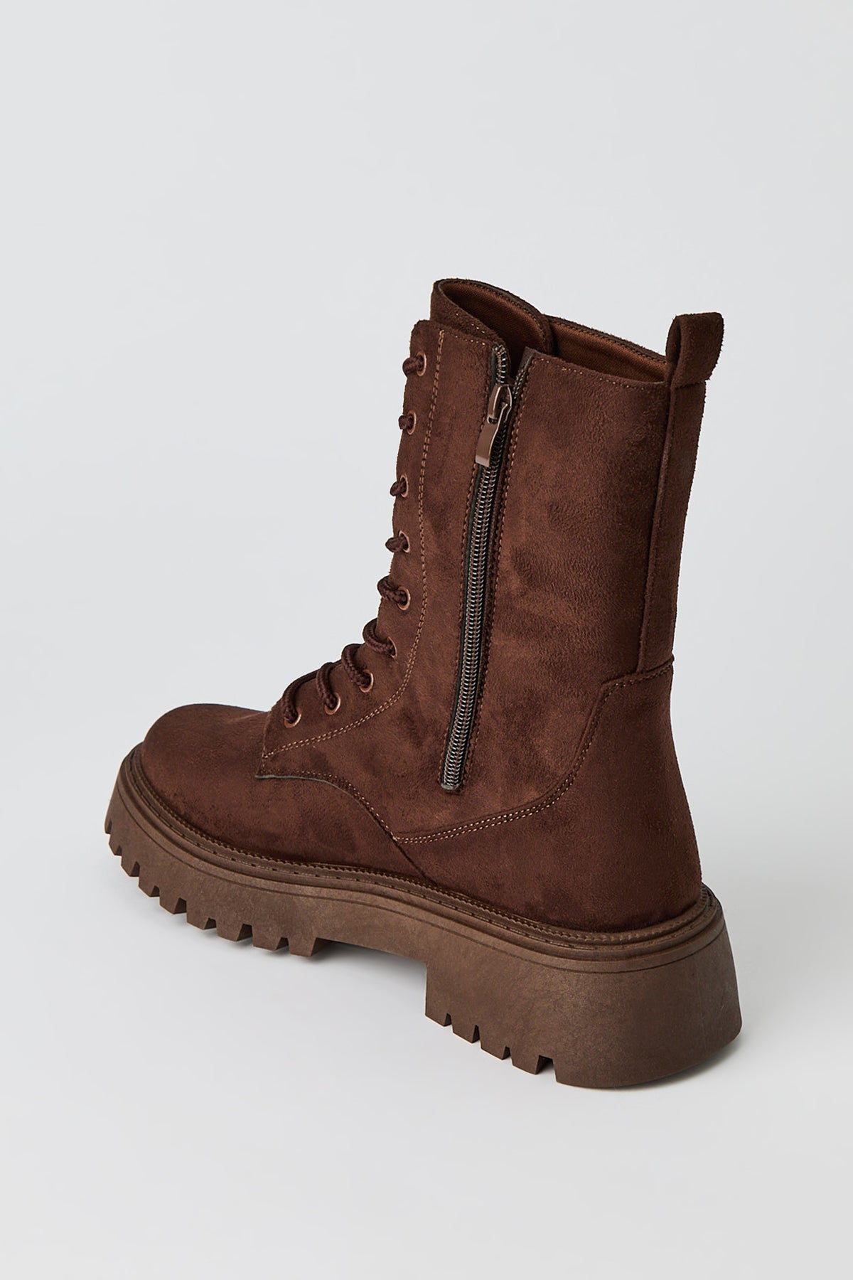 Vue alternative 4. Bottes de combat