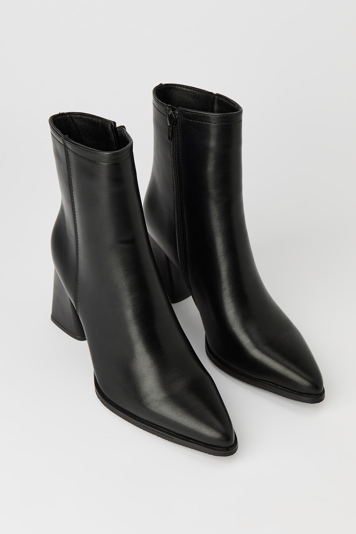 Alt View 2. Faux Leather Pointed Toe Block Heels - Black