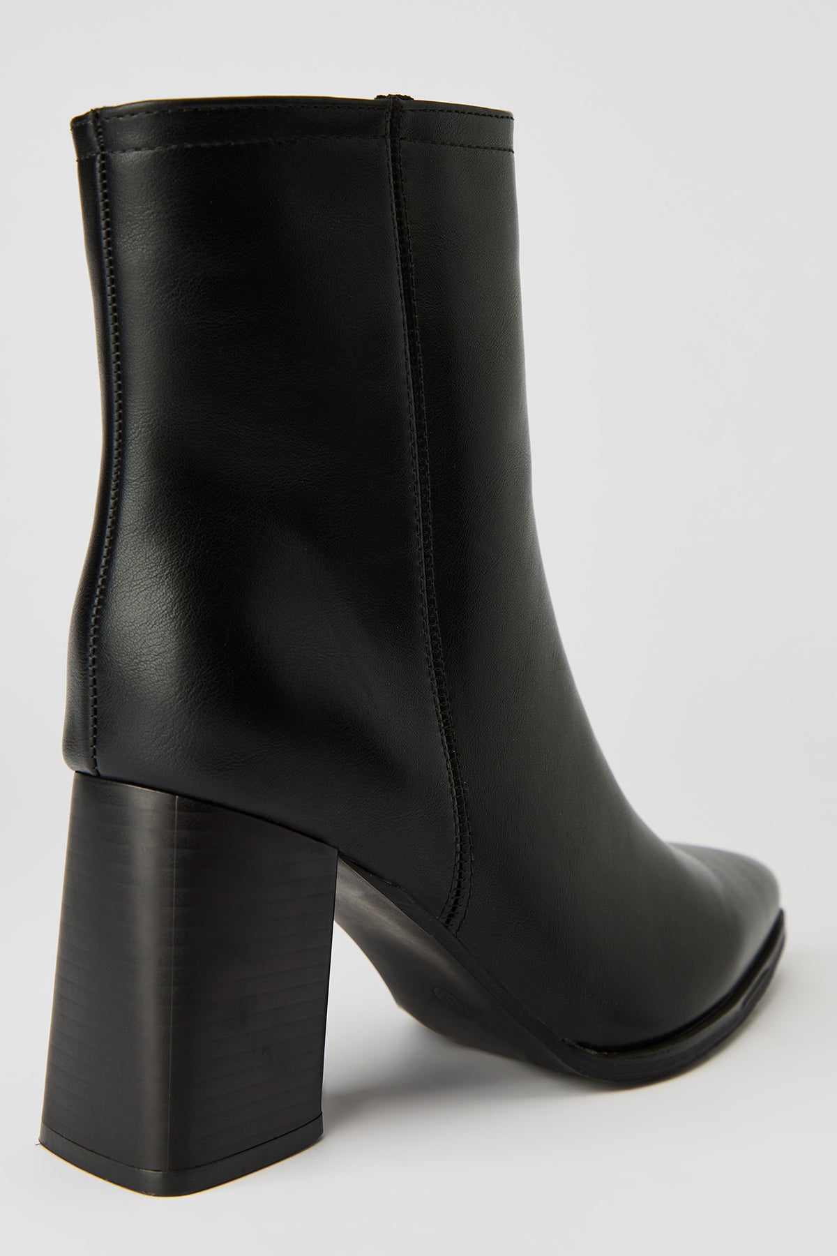 Alt View 3. Faux Leather Pointed Toe Block Heels - Black