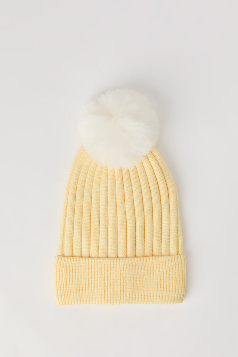 Tuque en tricot côtelé avec pompon