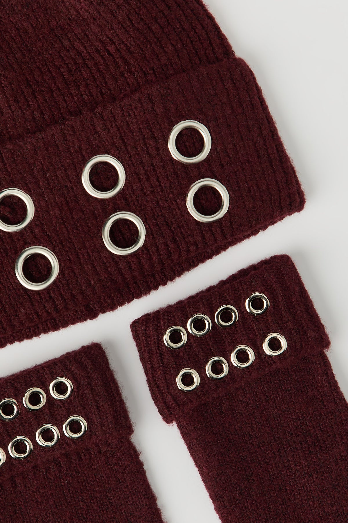 Alt View 2. Grommet Beanie & Gloves Set - Burgundy