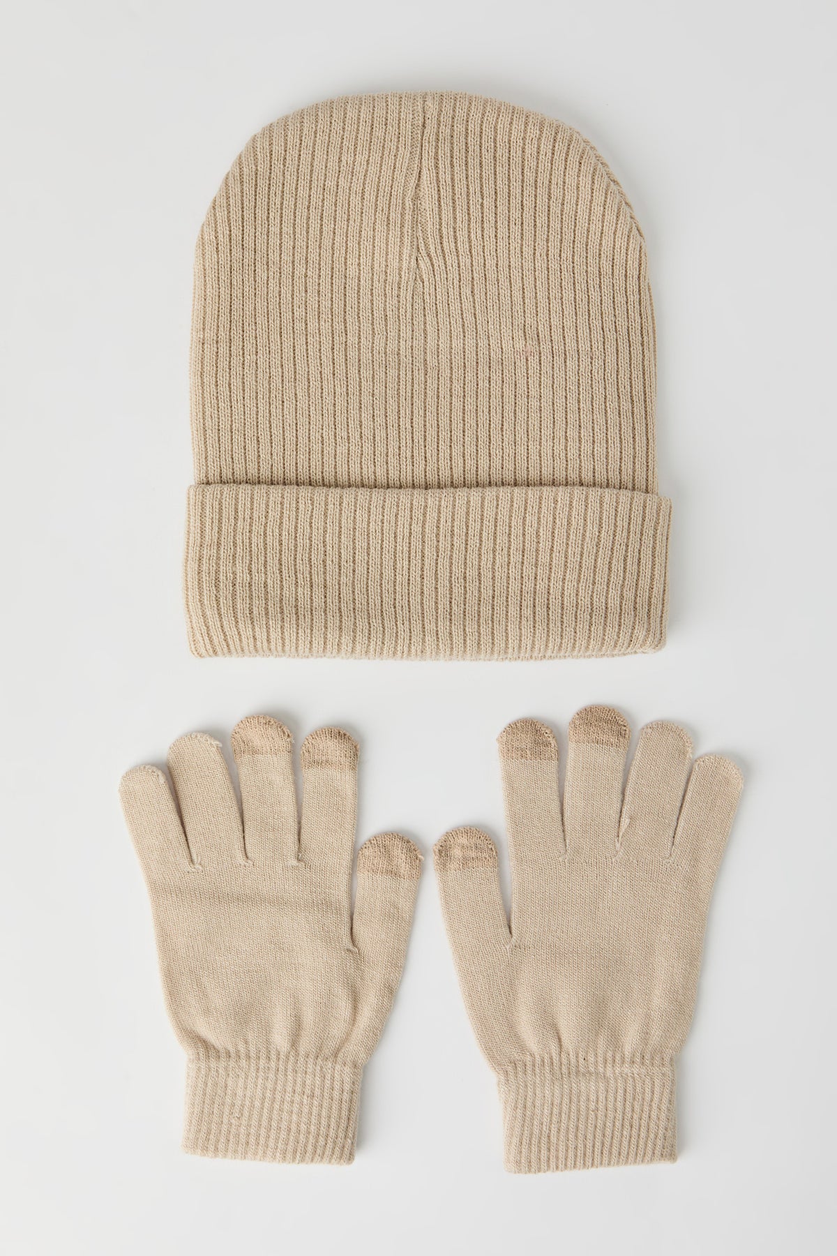 Ensemble bonnet et gants en tricot