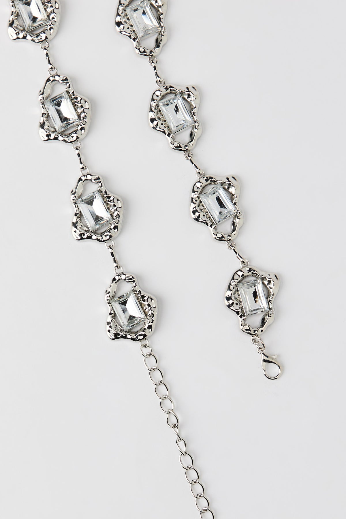 Alt View 2. Rhinestone Hammered Chain Belt - Silver
