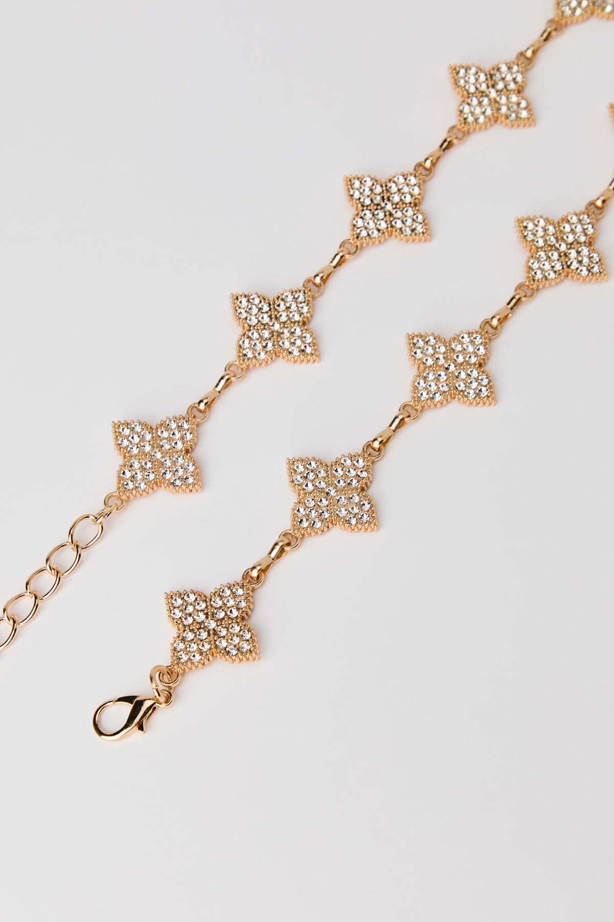 Alt View 2. Rhinestone Clover Chain Belt - Gold