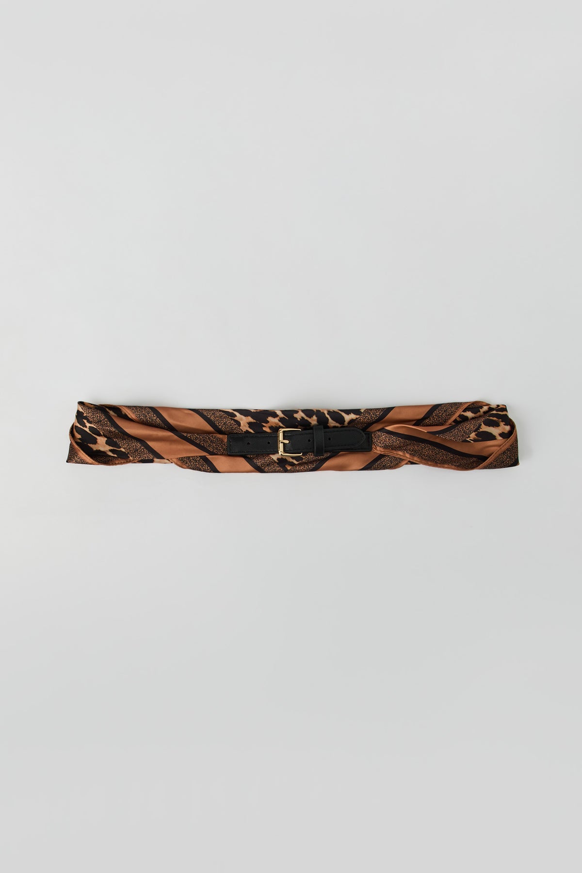 Vue alternative 3. Ceinture-écharpe avec motif léopard