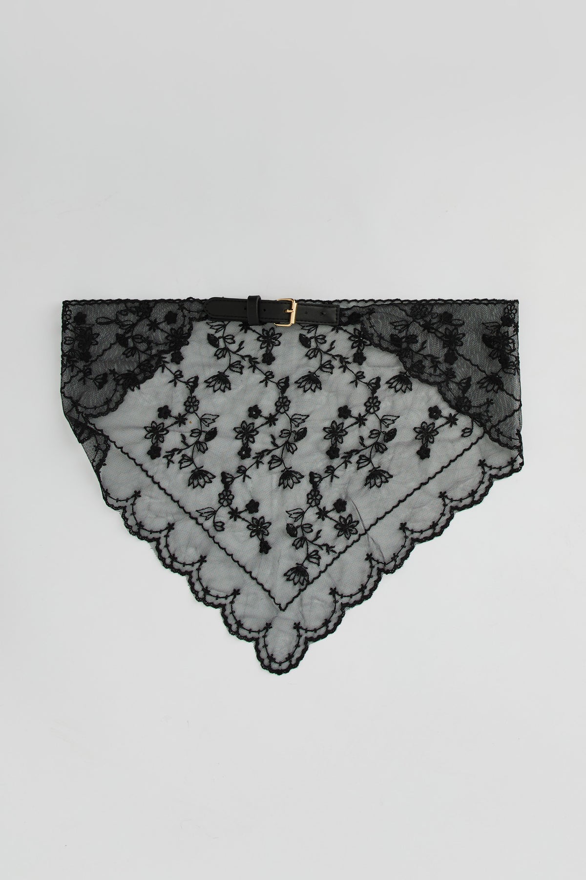 Vue alternative 2. Ceinture en dentelle