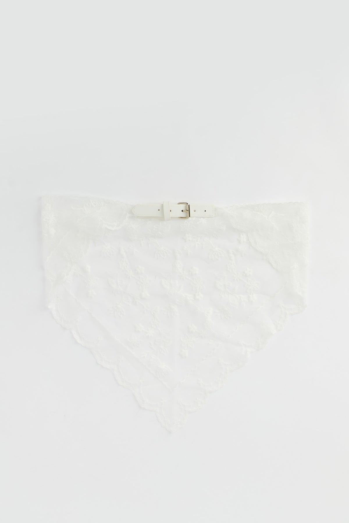 Vue alternative 2. Ceinture en dentelle