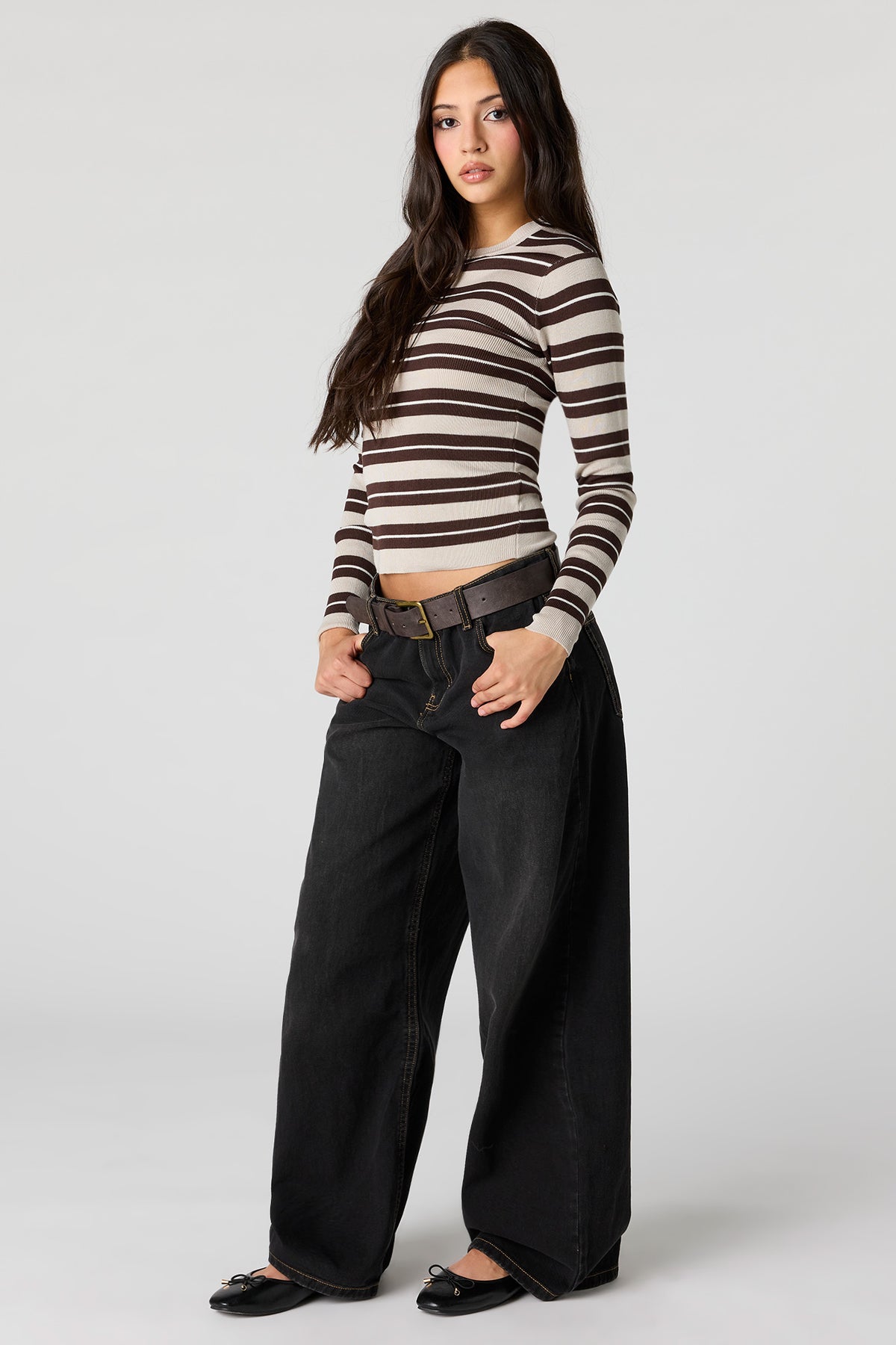 Alt View 3. Ribbed Sweater - Navy