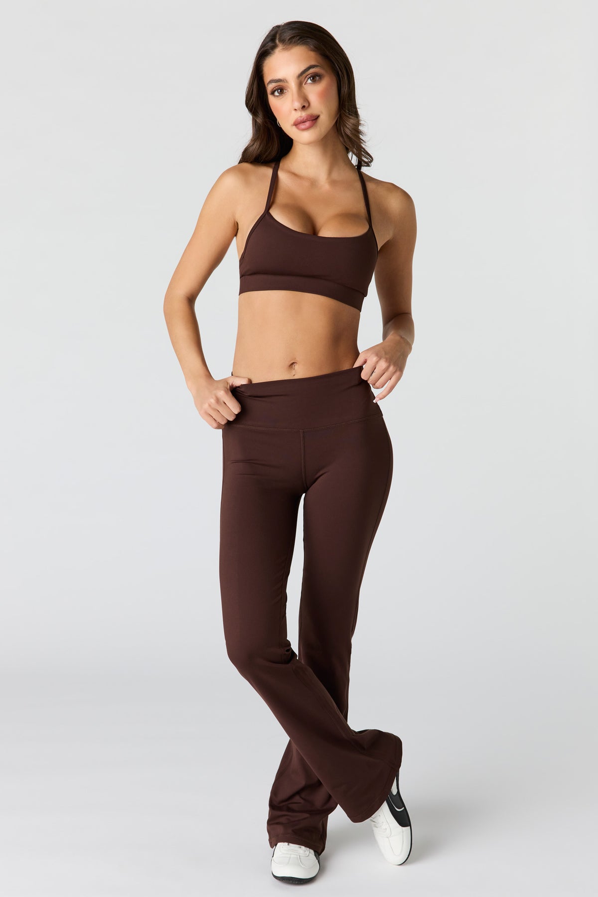 Alt View 3. U/A Racerback Sports Bra - Brown