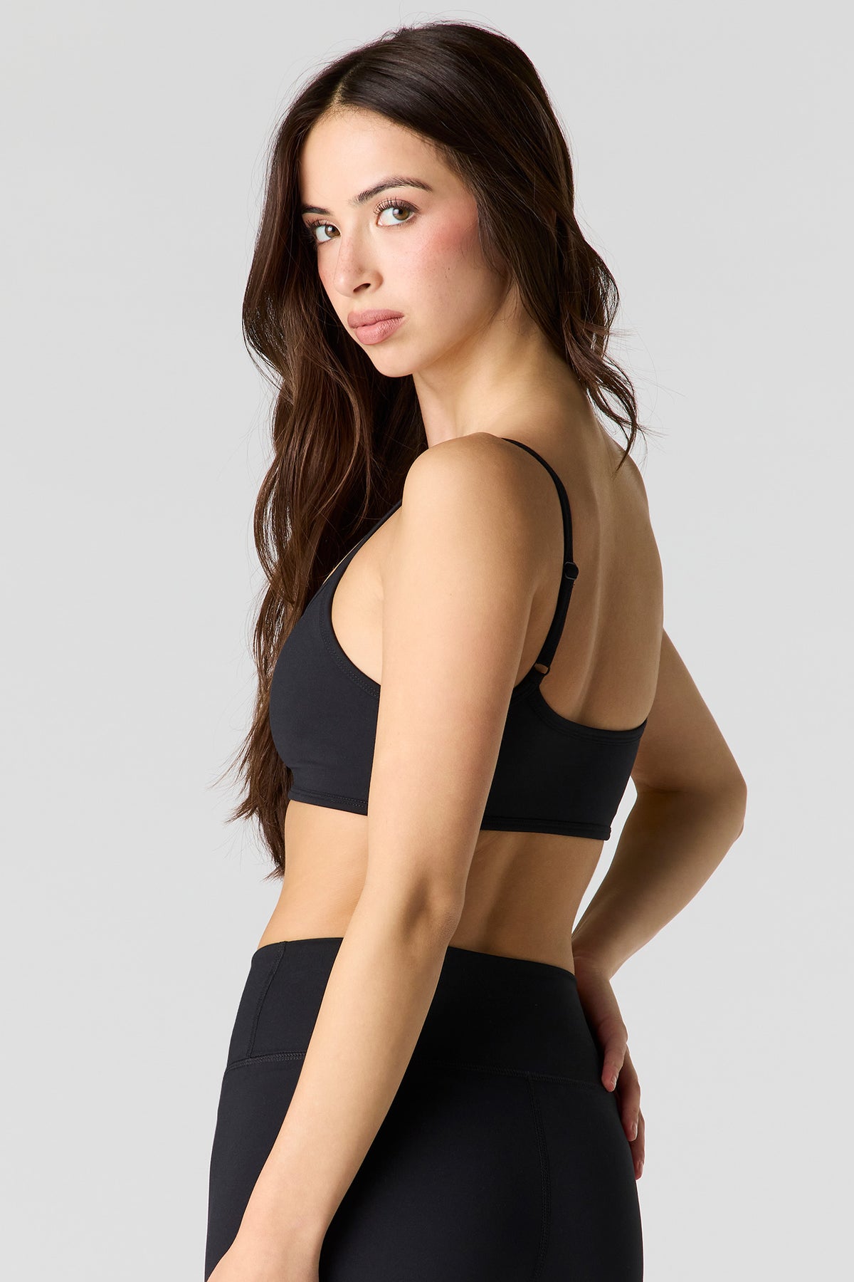 Alt View 2. U/A Scoop Neck Bra - Black