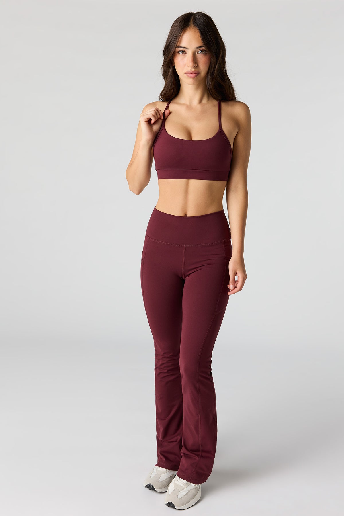 Alt View 3. U/A Sports Bra - Burgundy