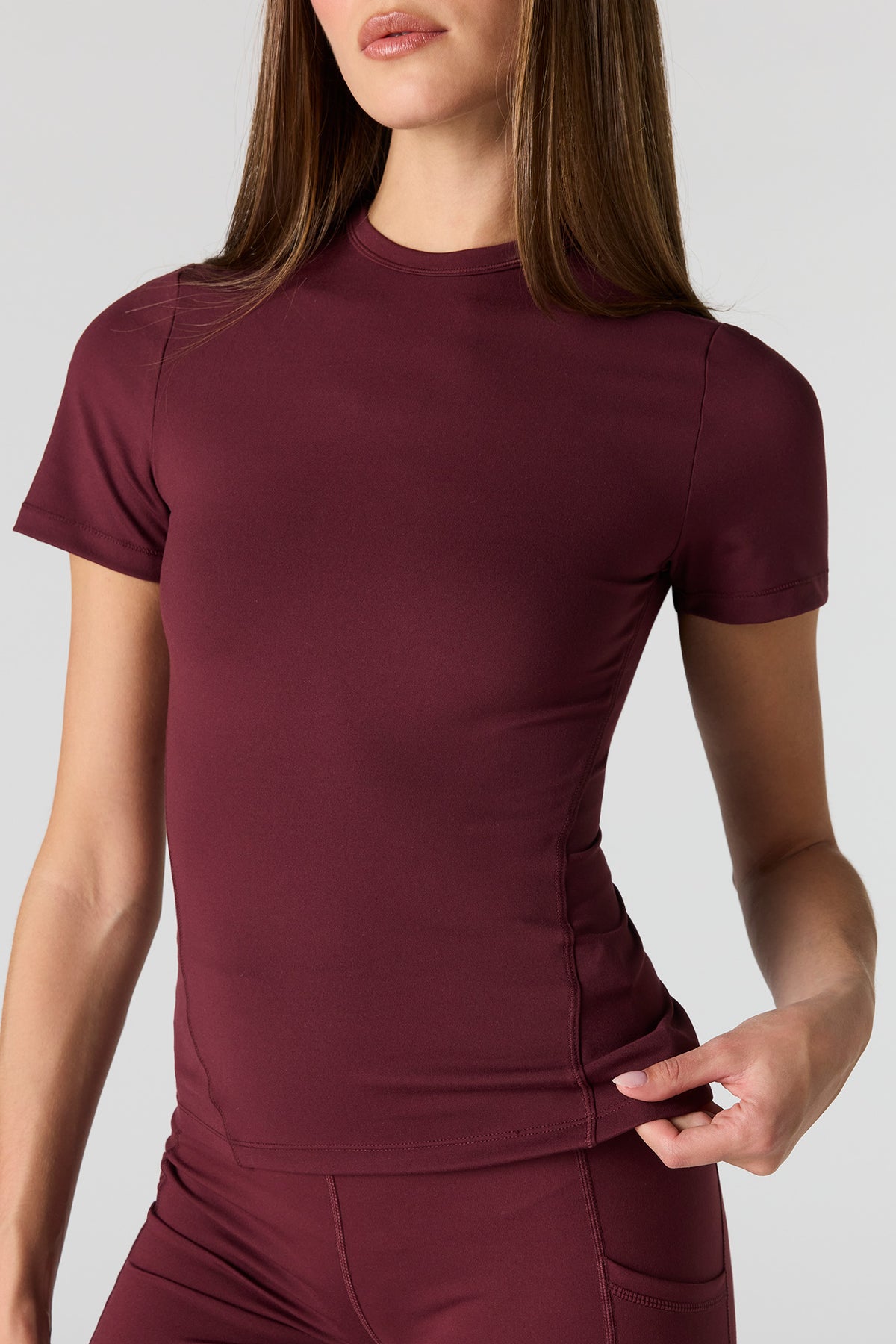 Vue alternative 4. T-shirt U/A