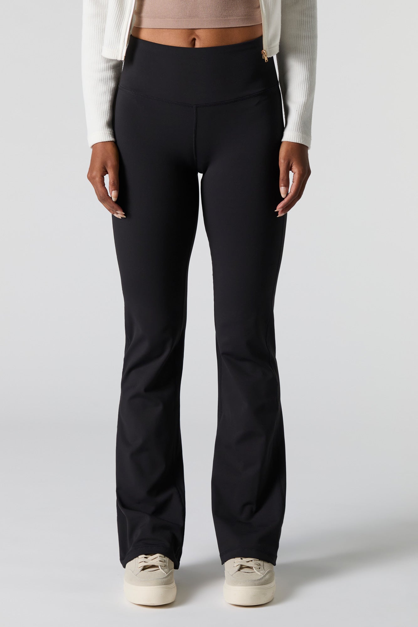 Pantalon Active à jambe évasée