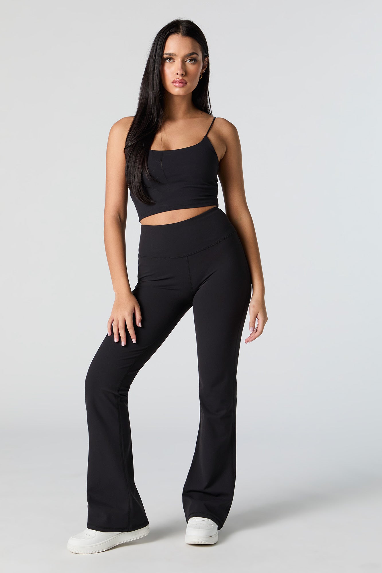 Pantalon Active à jambe évasée et taille haute