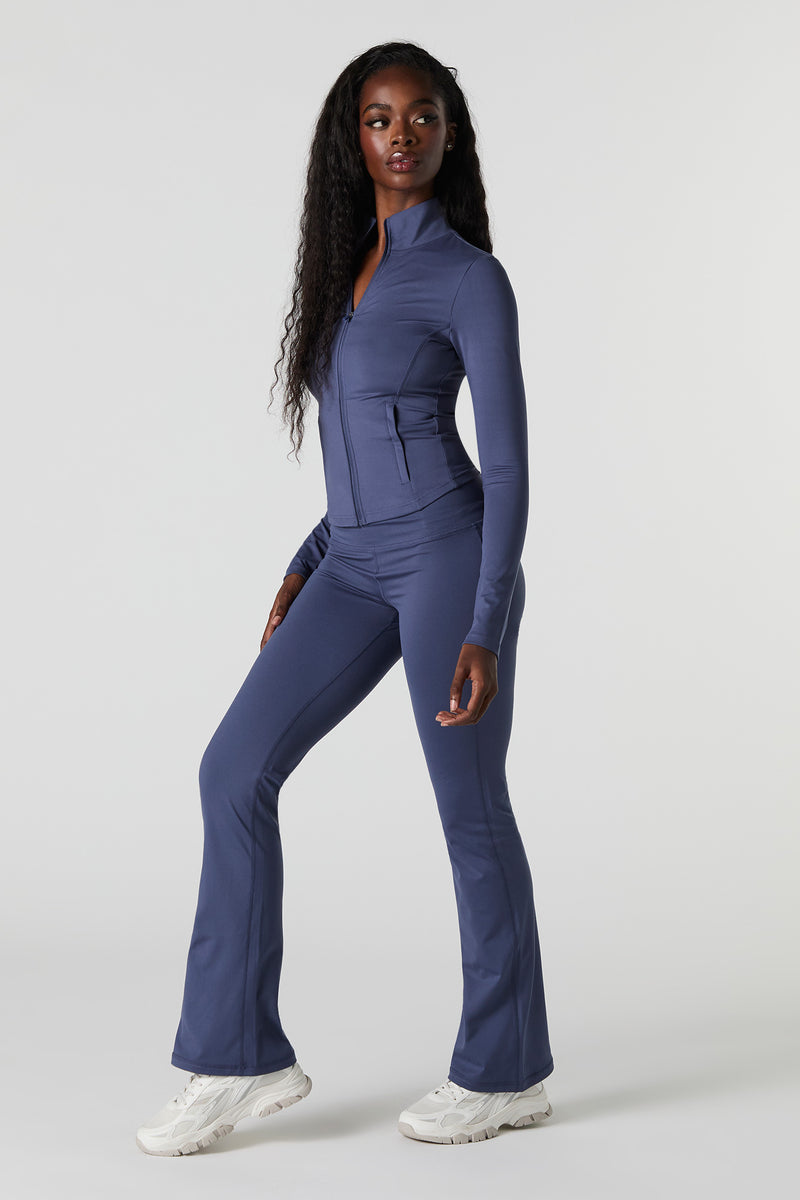 Pantalon à jambe évasée et poche arrière Active