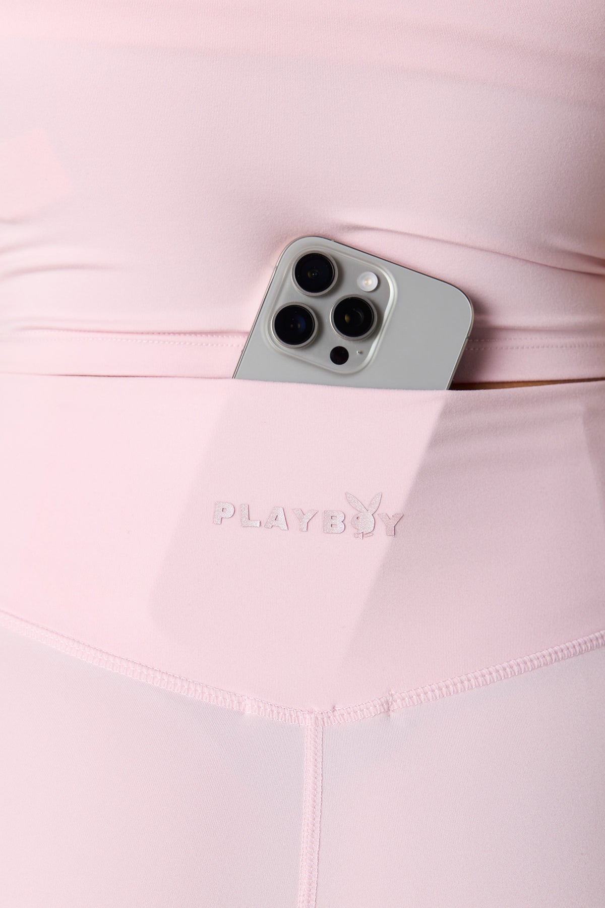 Vue alternative 4. Legging à jambe évasée Active haute densité à imprimé Playboy