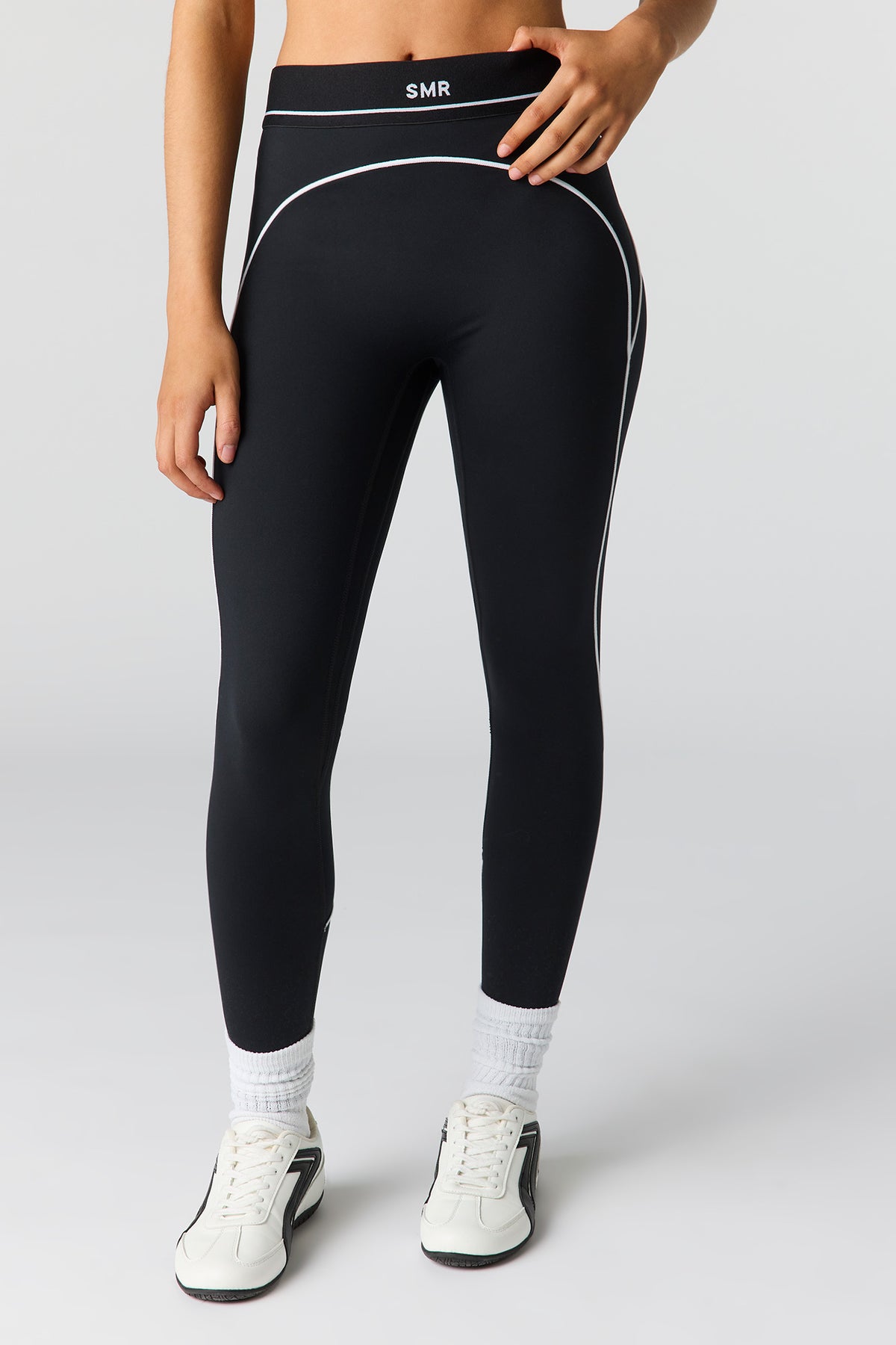 Vue alternative 2. Legging Sommer Ray UltraSculpt à jambe évasée