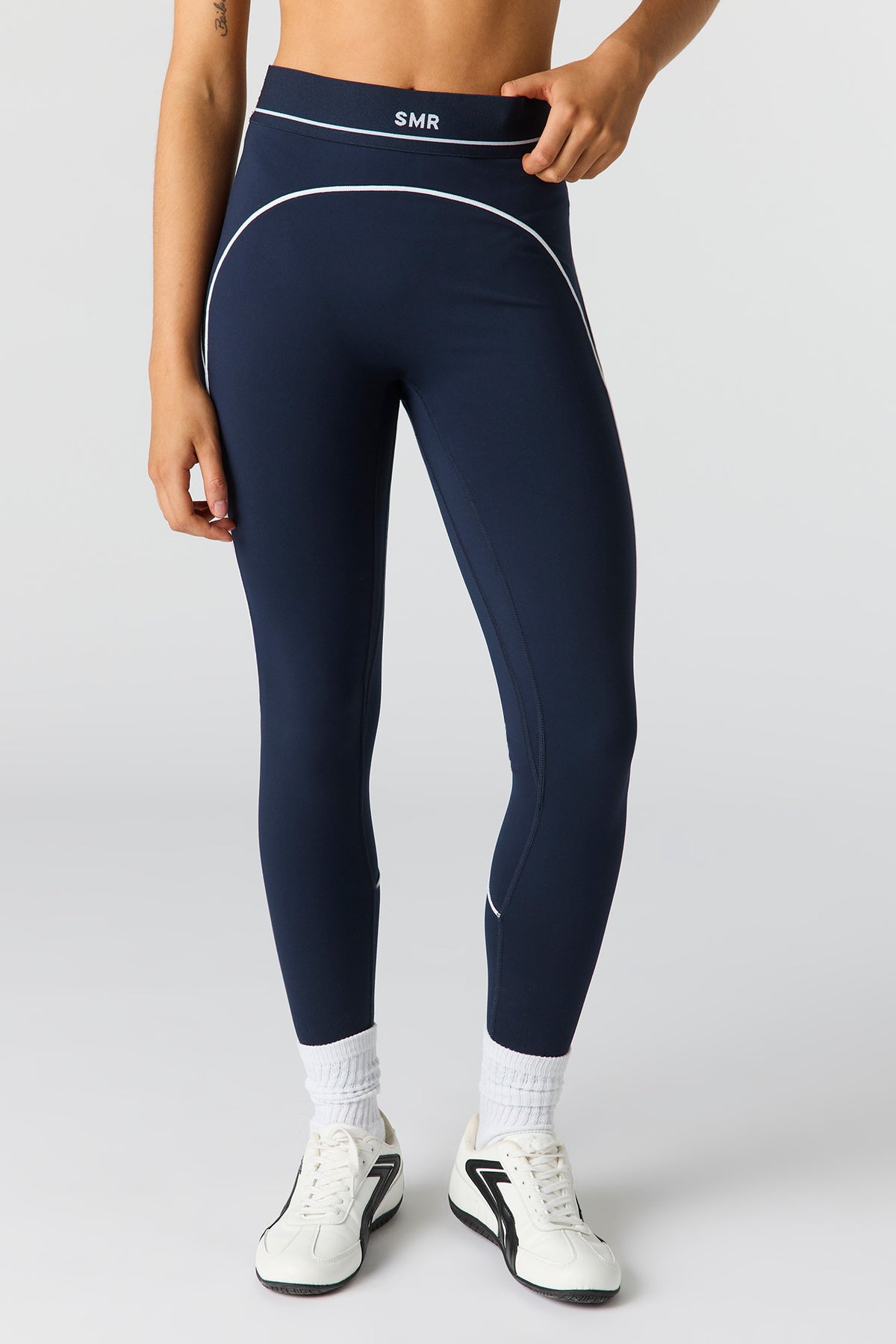 Vue alternative 2. Legging Sommer Ray UltraSculpt à jambe évasée