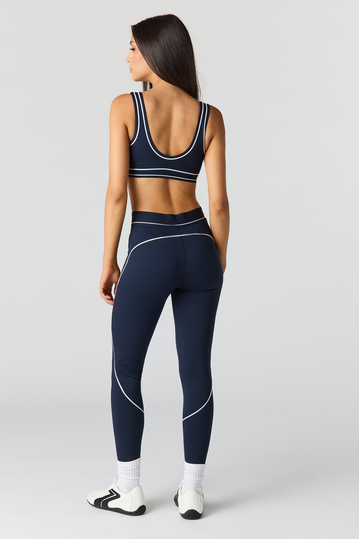 Vue alternative 3. Legging Sommer Ray UltraSculpt à jambe évasée