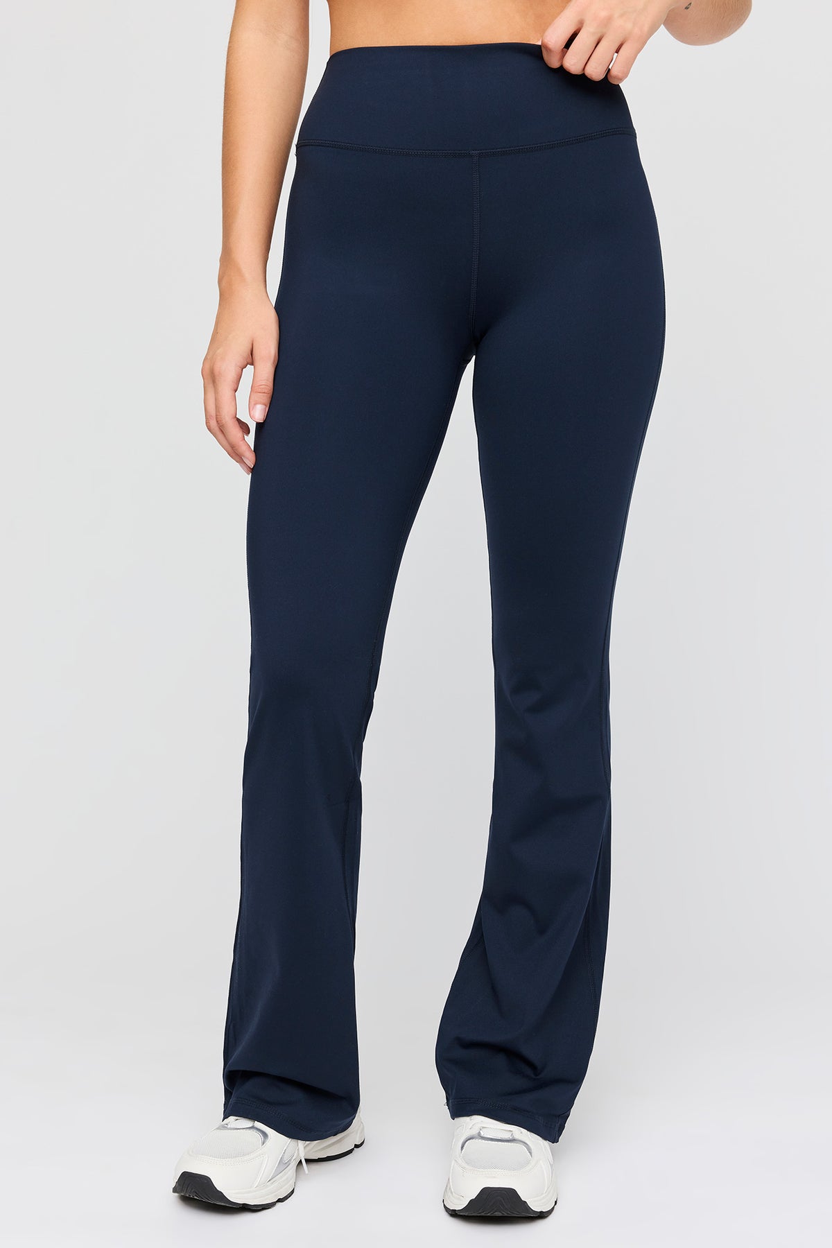 Alt View 2. Sommer Ray UltraSculpt Flare Legging - Navy