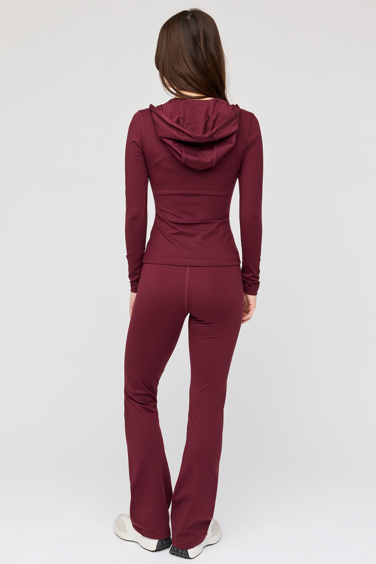 Vue alternative 3. Legging U/A à jambe évasée