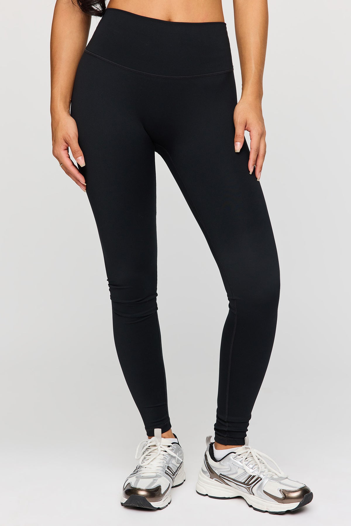 Alt View 2. Sommer Ray UltraSculpt Legging - Black