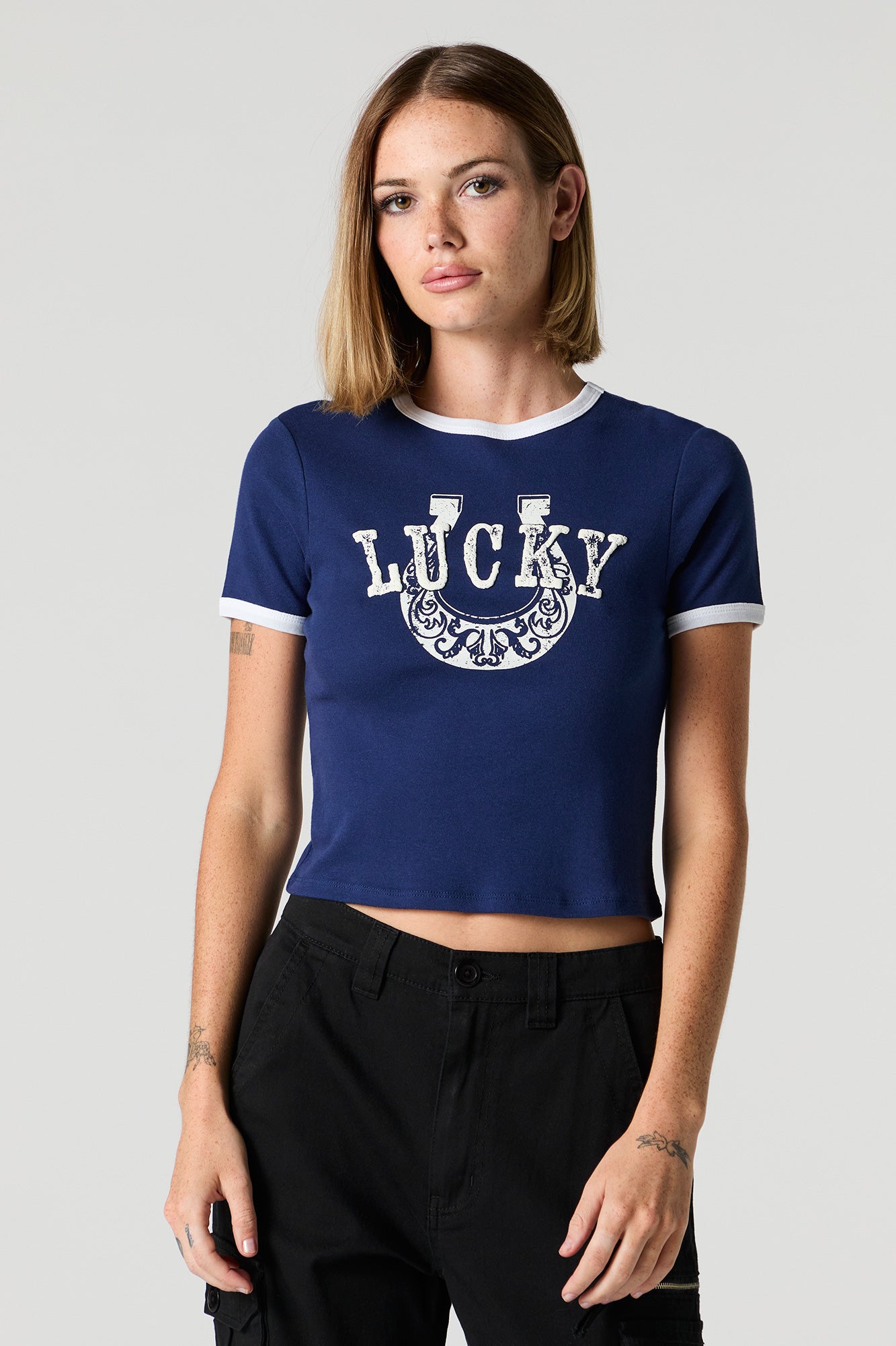 T-shirt à liséré contrastant avec imprimé Lucky