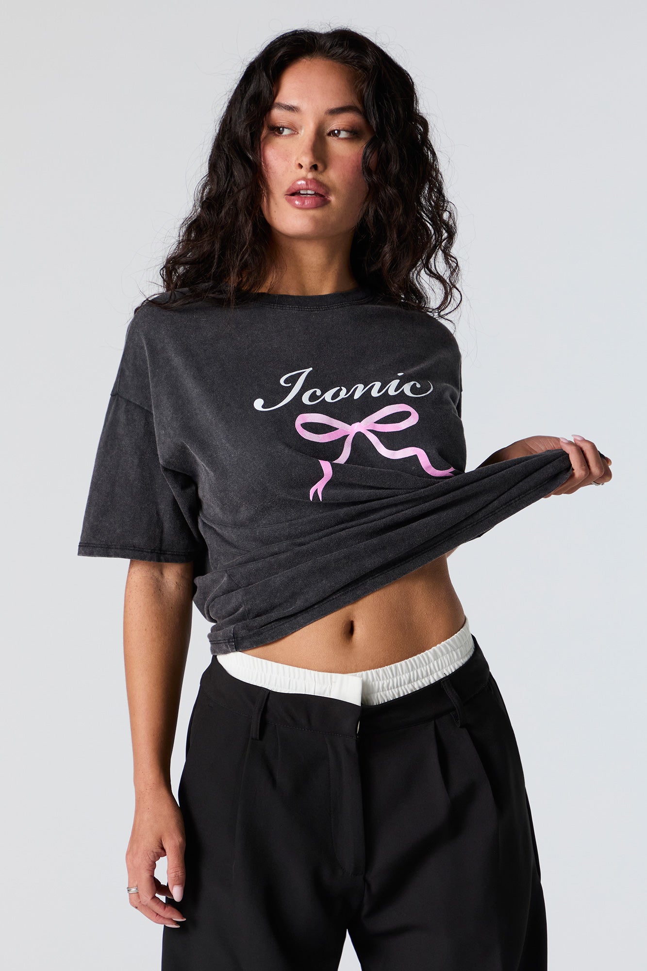 Iconic Bow Graphic Washed Boyfriend T-Shirt