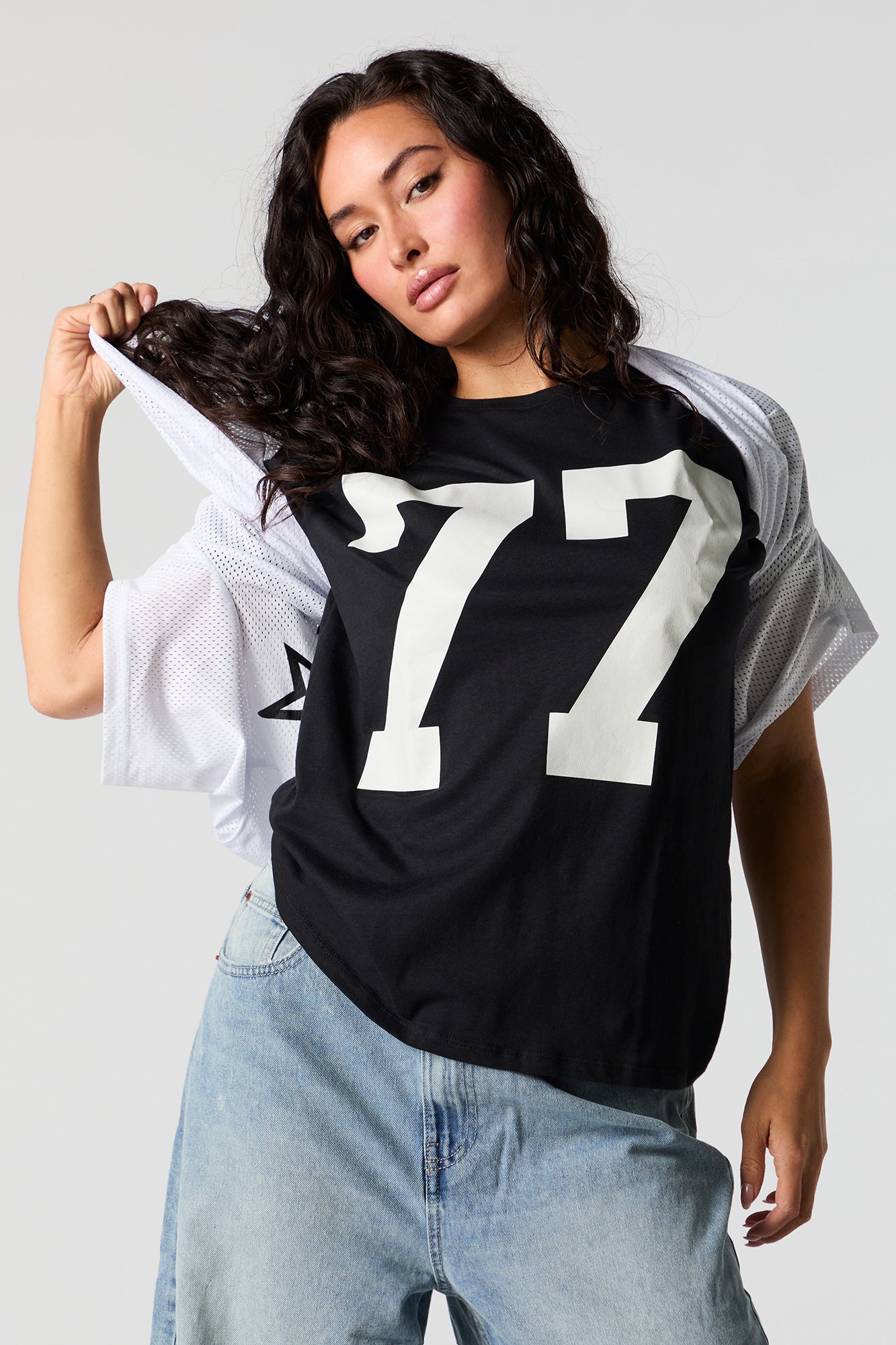 77 Graphic Boyfriend T-Shirt