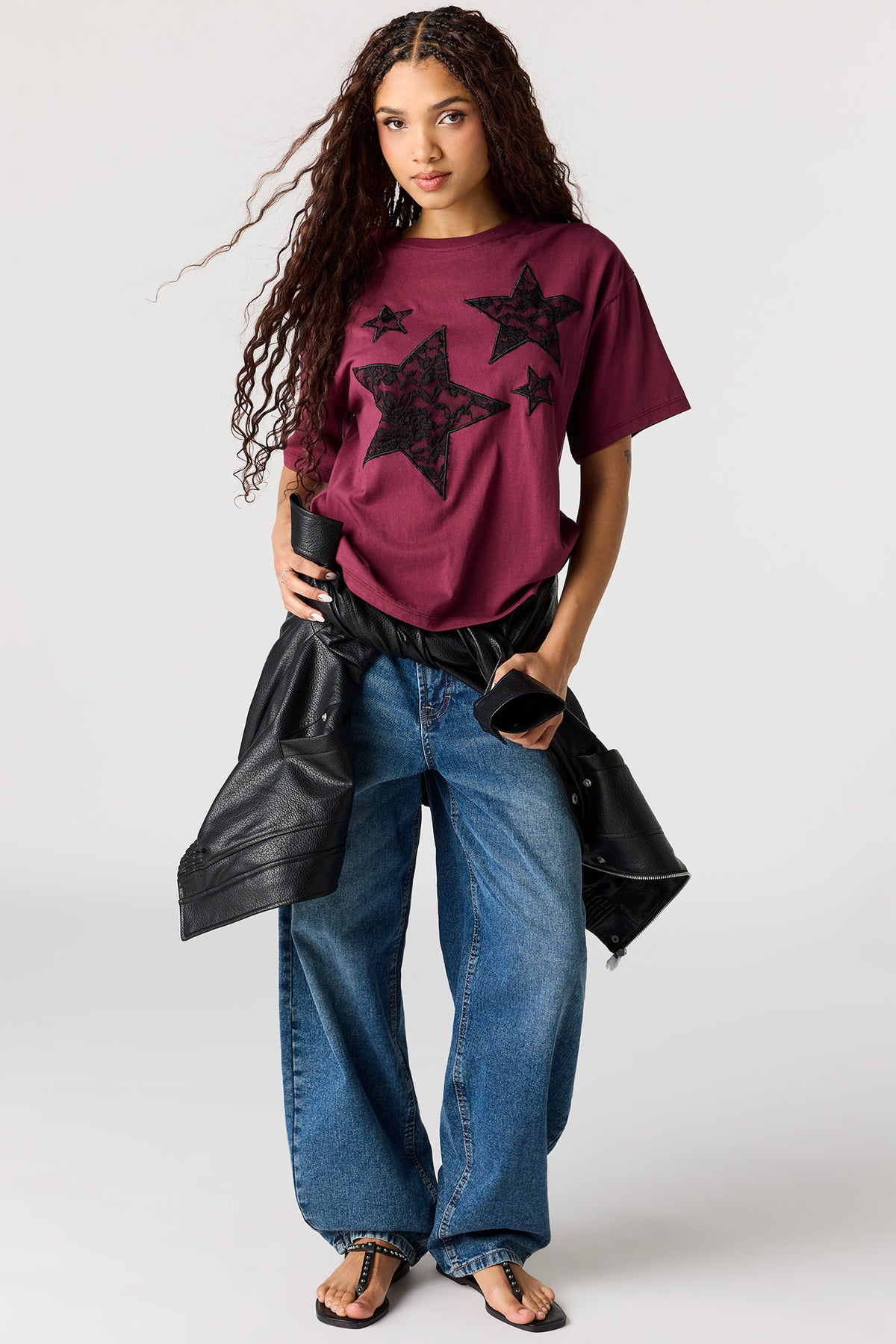 Alt View 3. Rhinestone Graphic Boyfriend T-Shirt - Burgundy