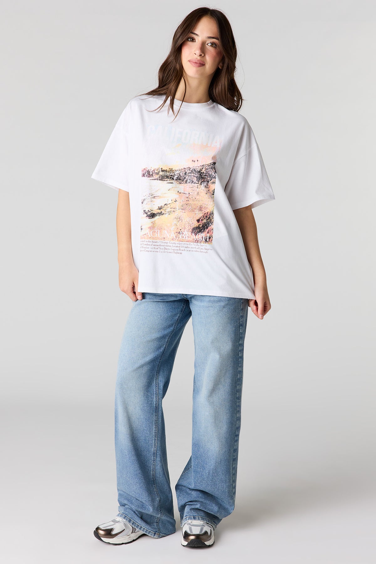 Vue alternative 3. T-shirt de coupe garçonne imprimé