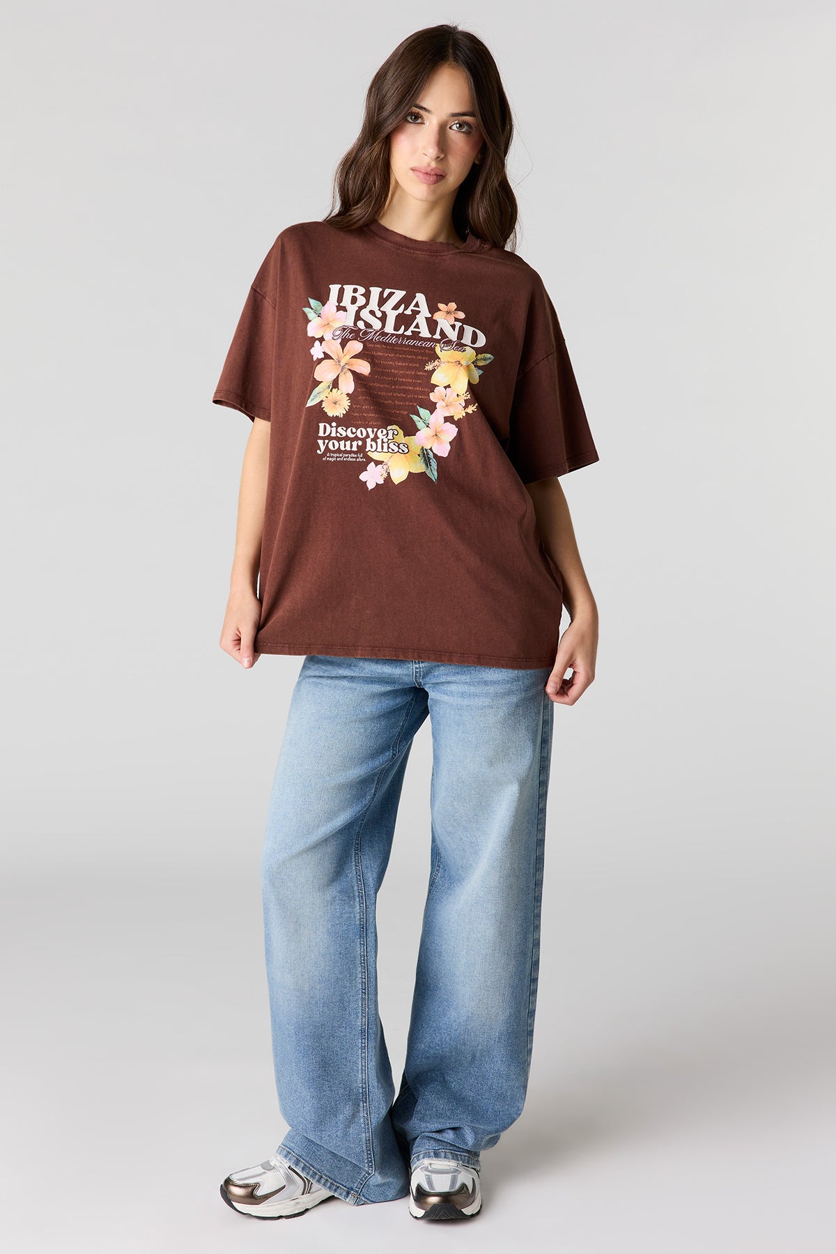Vue alternative 3. T-shirt de coupe garçonne imprimé