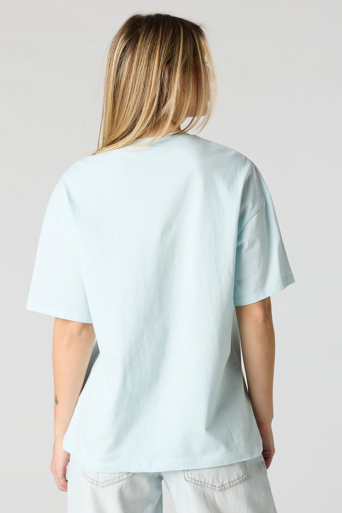 Vue alternative 2. T-shirt de coupe garçonne imprimé
