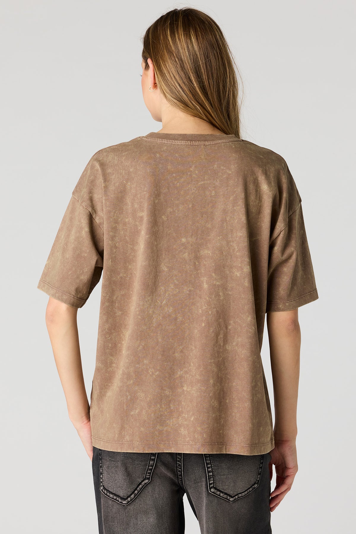 Vue alternative 2. T-shirt de coupe garçonne délavé imprimé