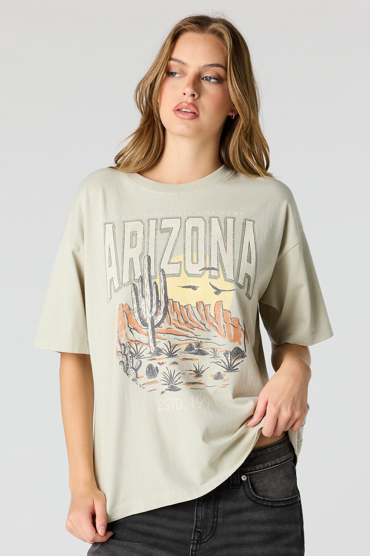 T-shirt de coupe garçonne délavé imprimé