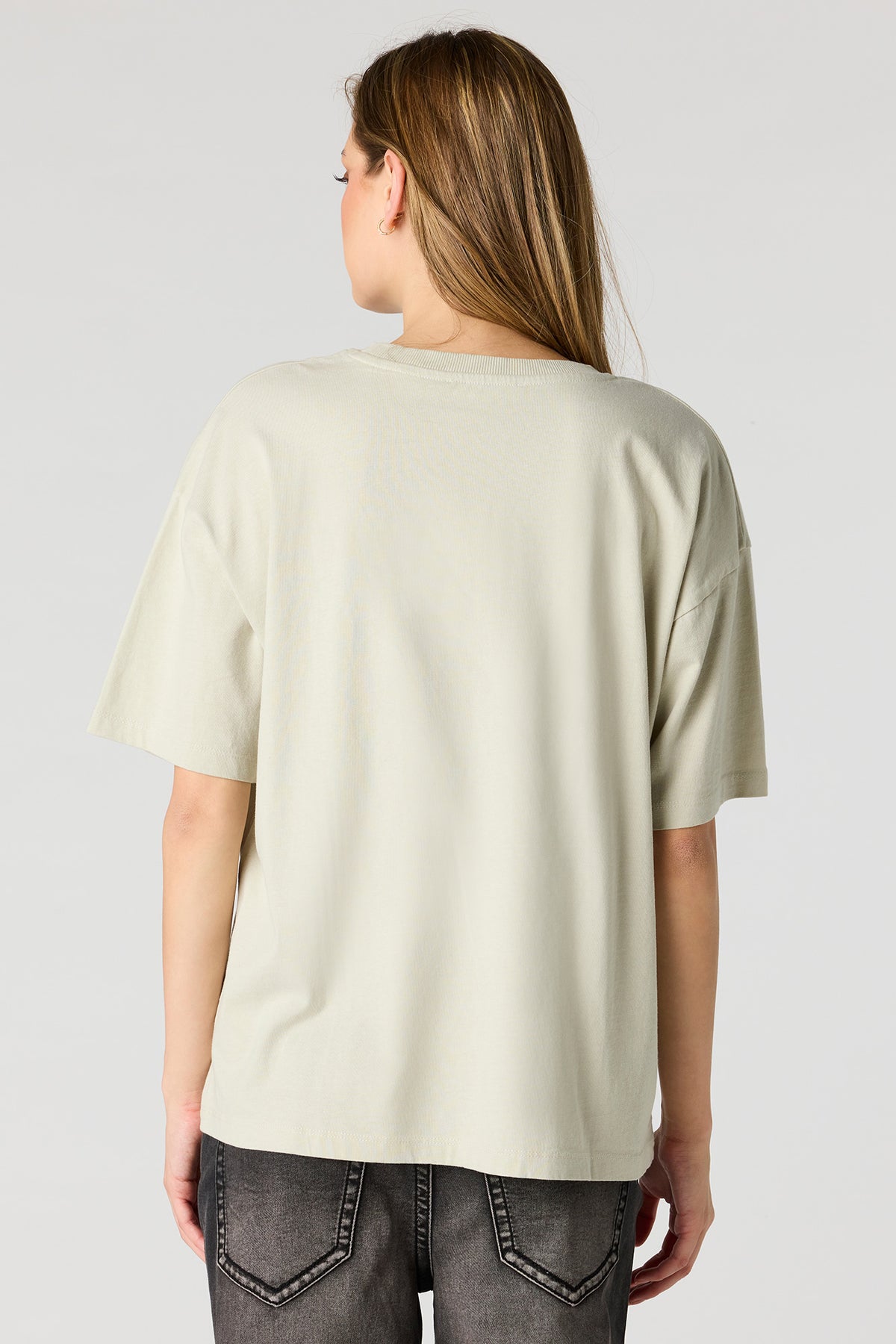 Vue alternative 2. T-shirt de coupe garçonne délavé imprimé