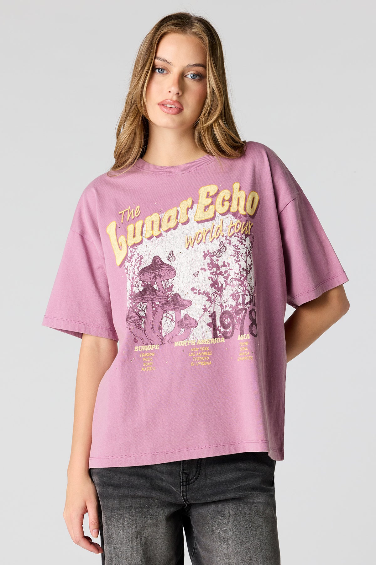 T-shirt de coupe garçonne délavé imprimé