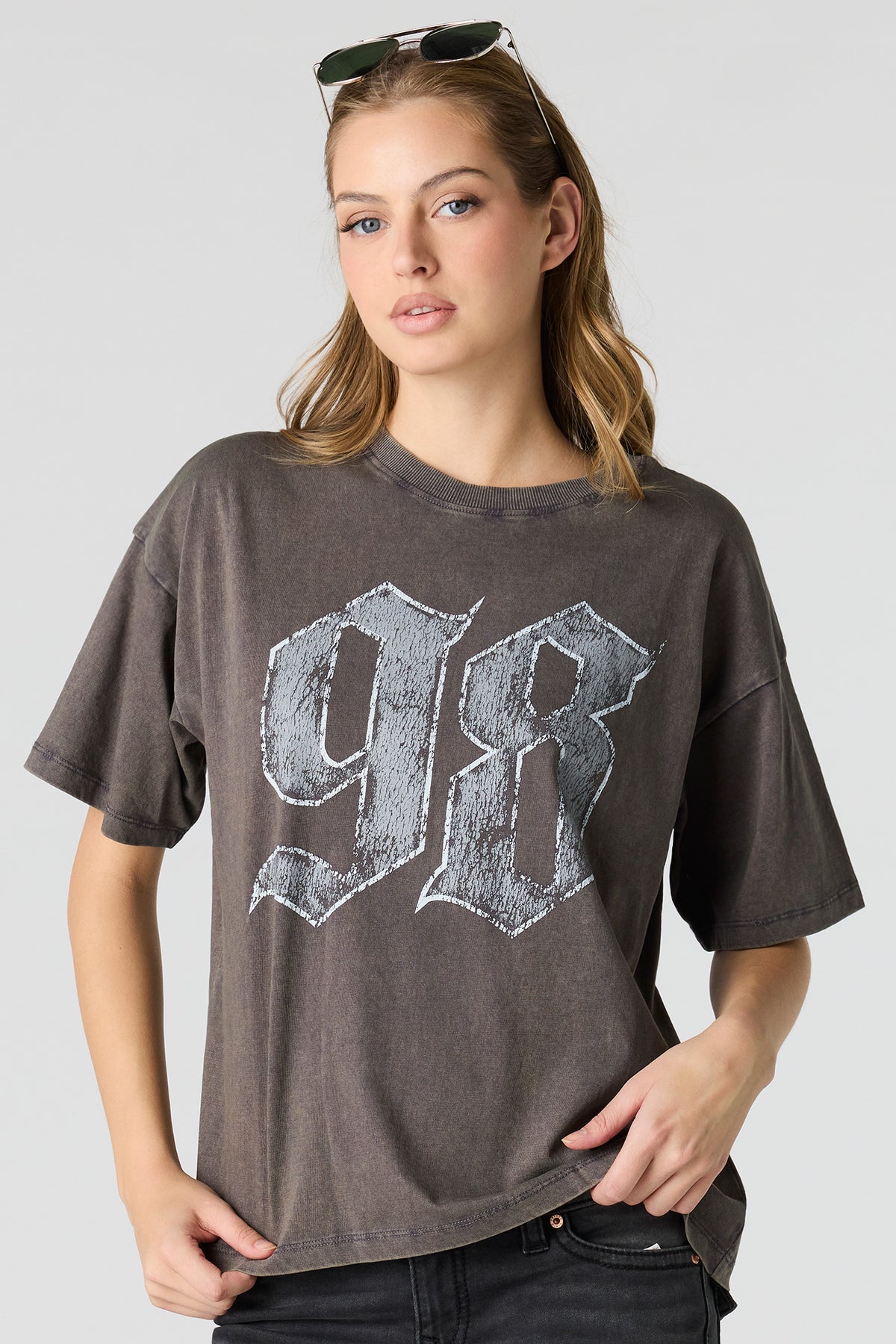 T-shirt de coupe garçonne délavé imprimé