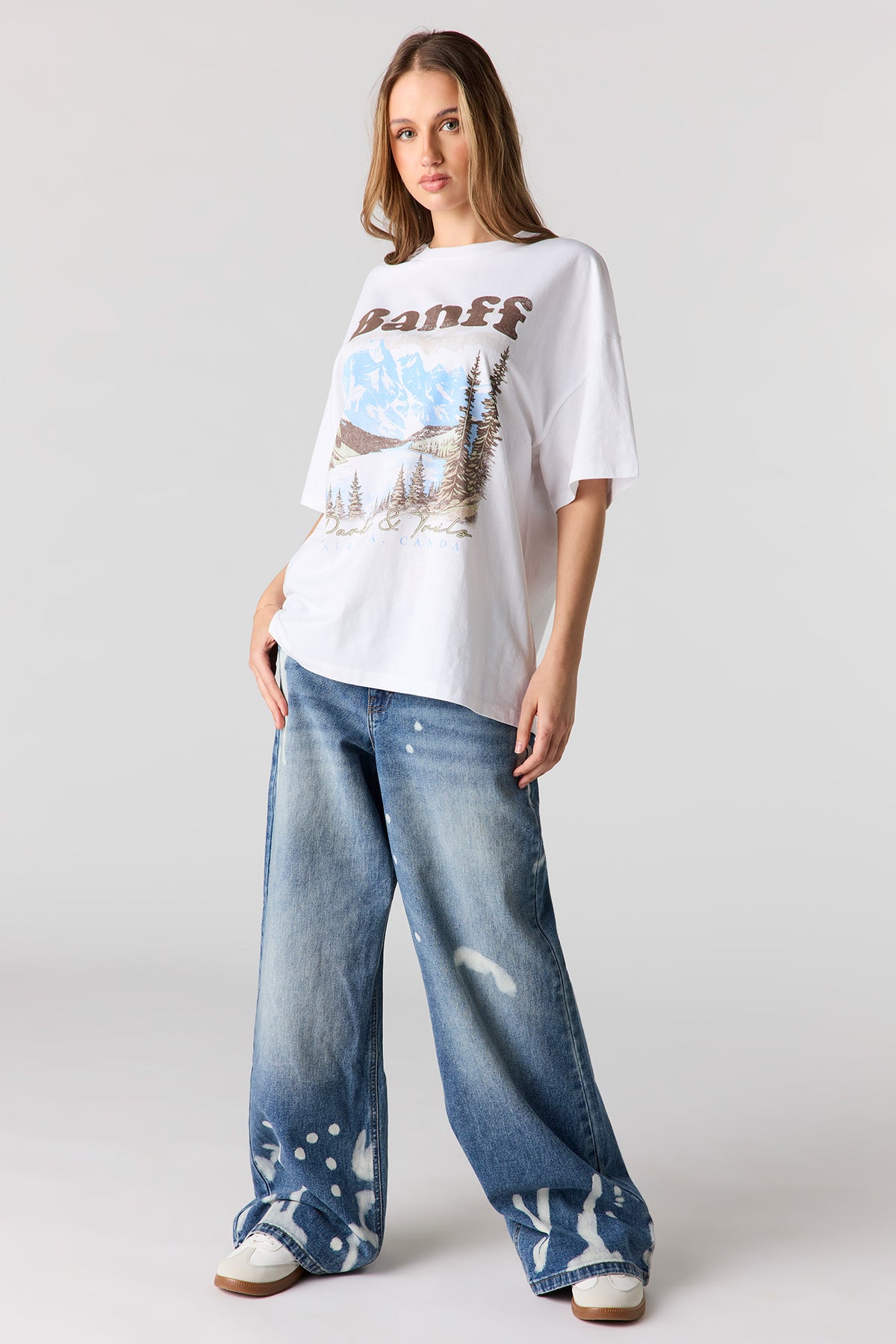 Vue alternative 3. T-shirt surdimensionné à imprimé Canada