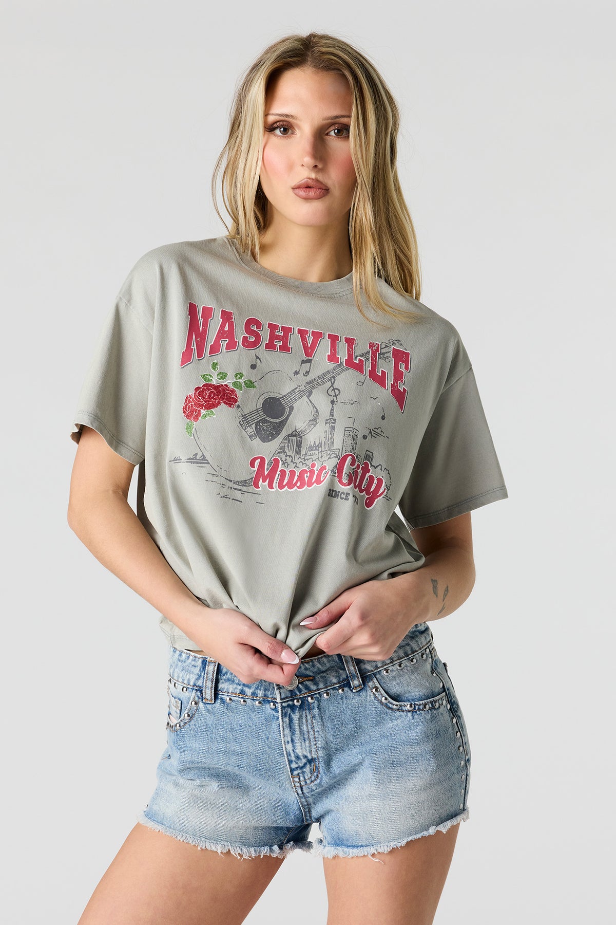 T-shirt de coupe garçonne délavé imprimé