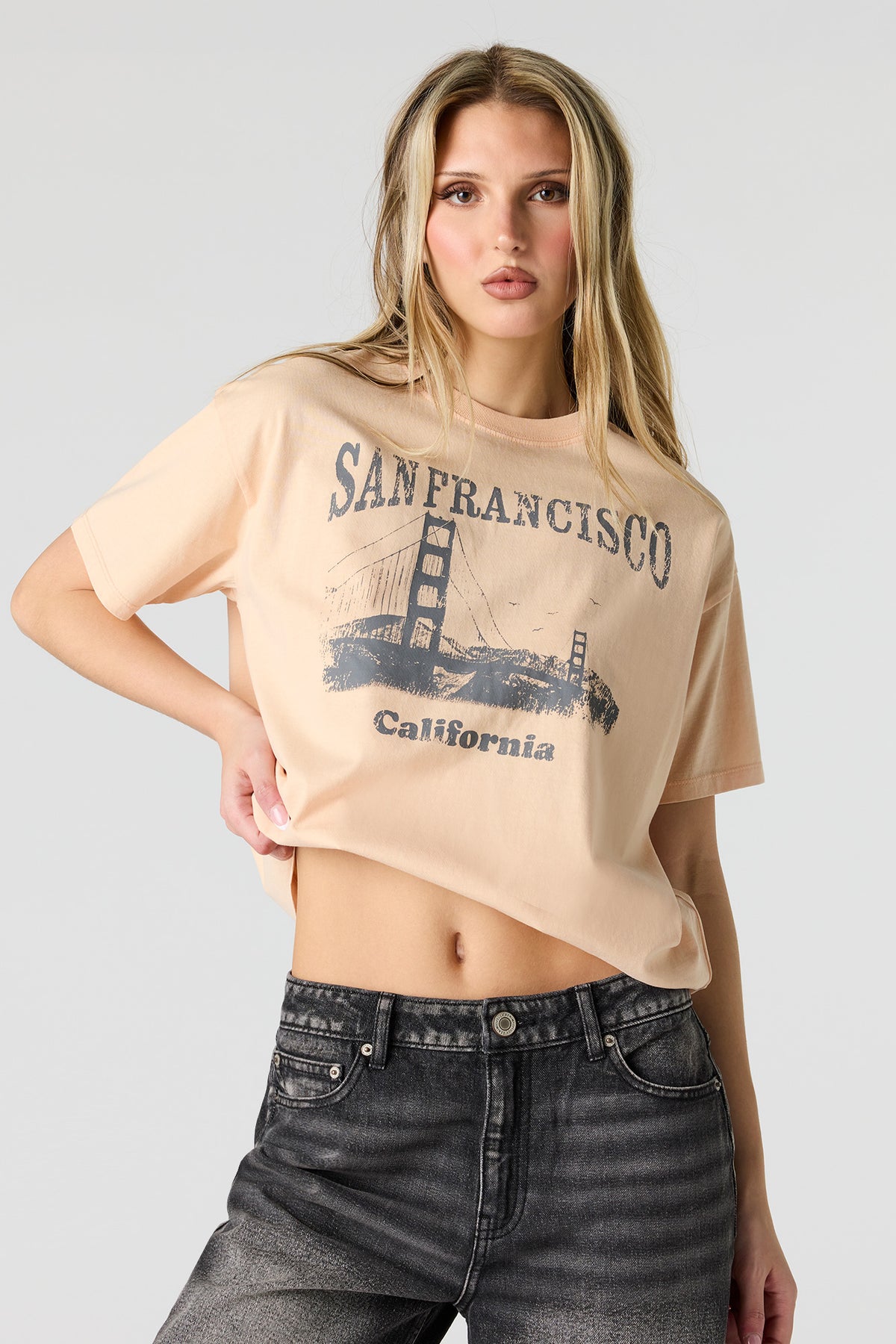 T-shirt de coupe garçonne délavé imprimé