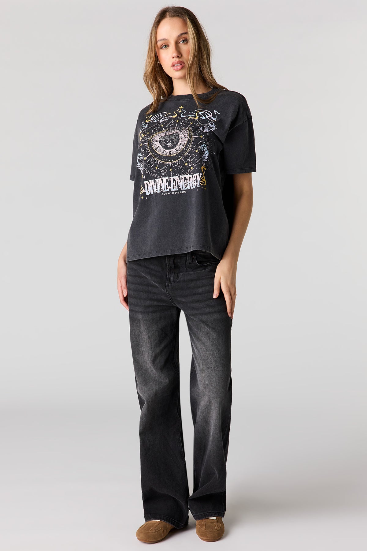 Vue alternative 3. T-shirt de coupe garçonne imprimé