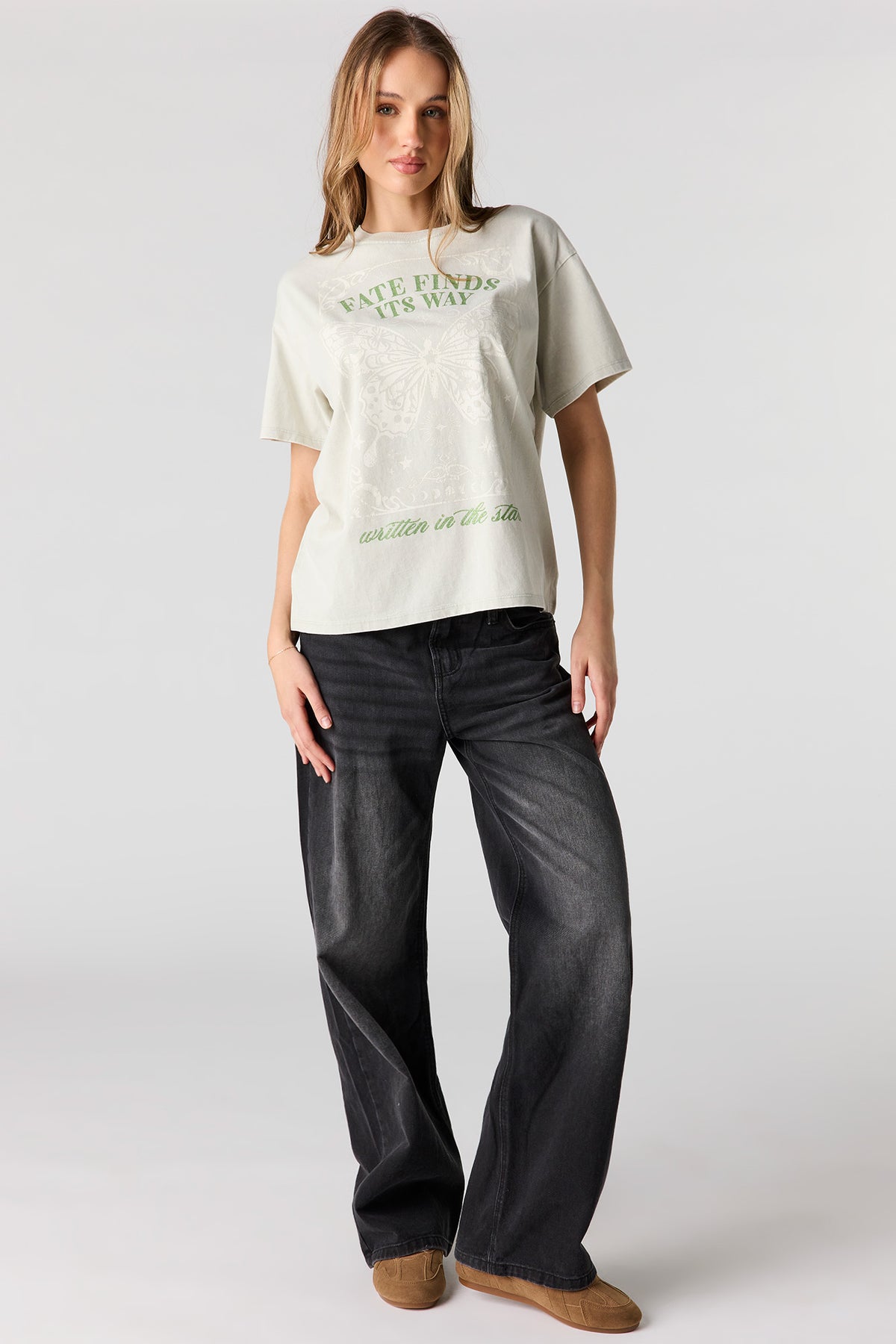 Vue alternative 3. T-shirt de coupe garçonne imprimé