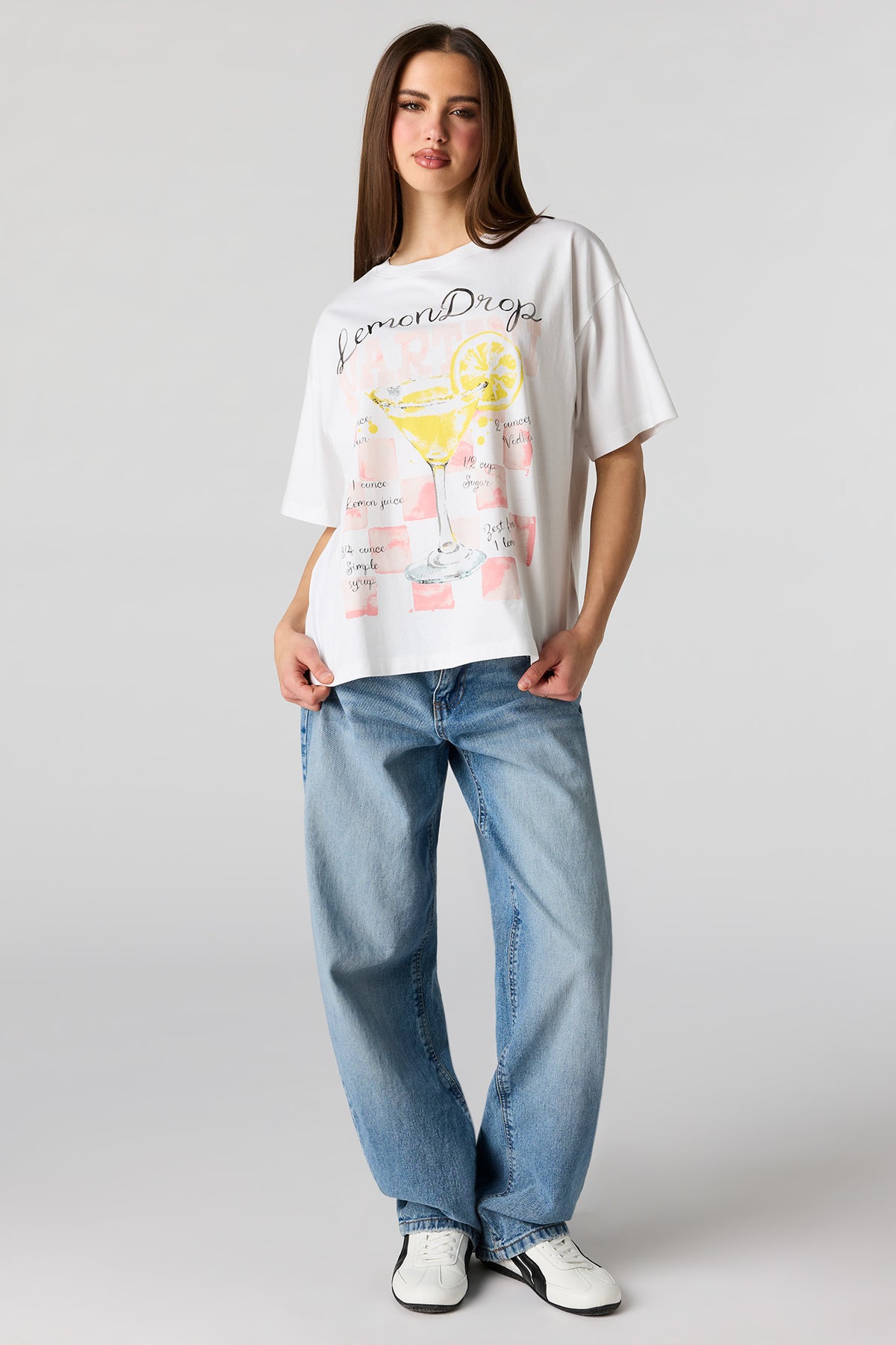 Alt View 3. Cocktail Graphic Boyfriend T-Shirt - White