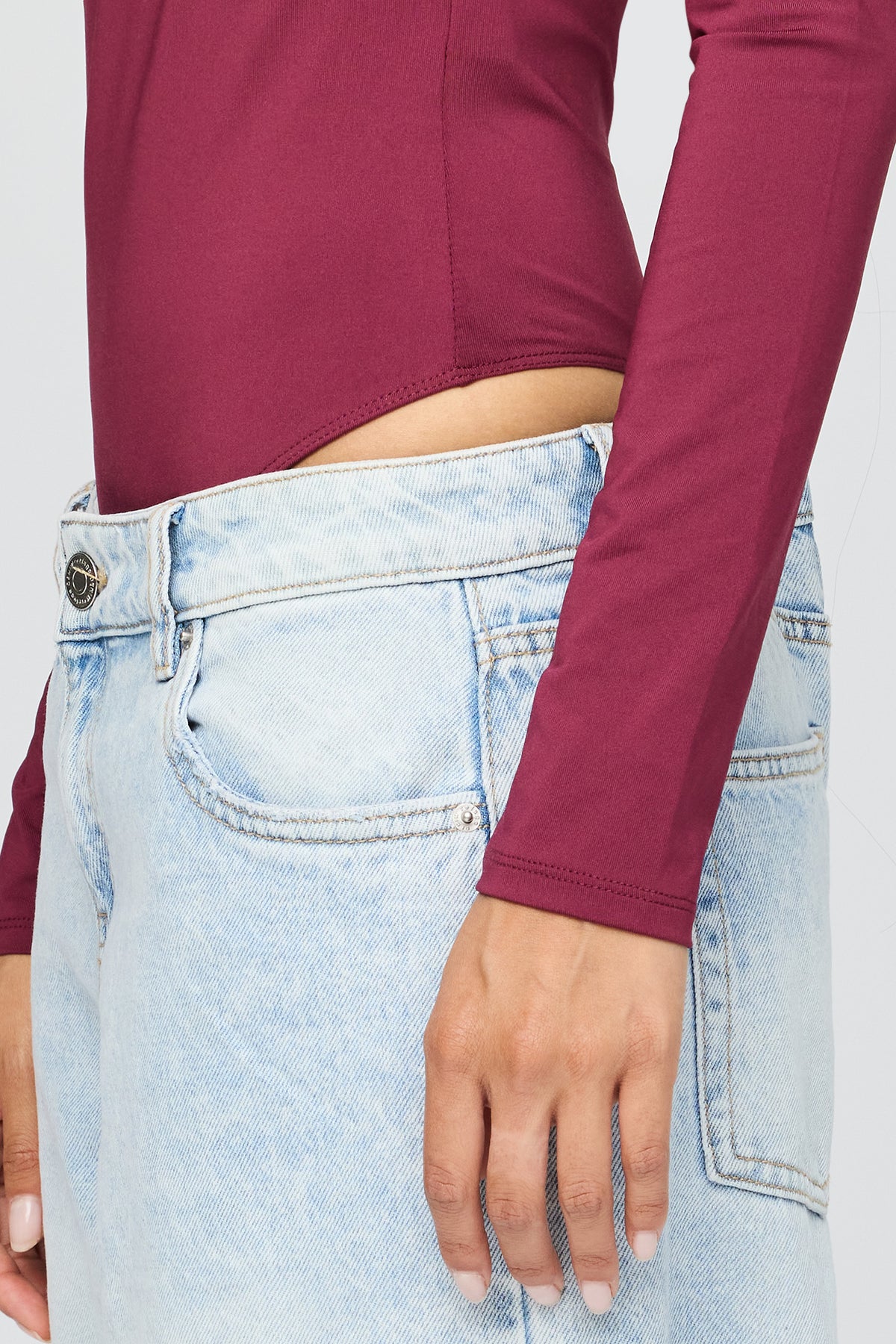 Alt View 4. Luxe Heavy Contour V-Neck Bodysuit - Burgundy
