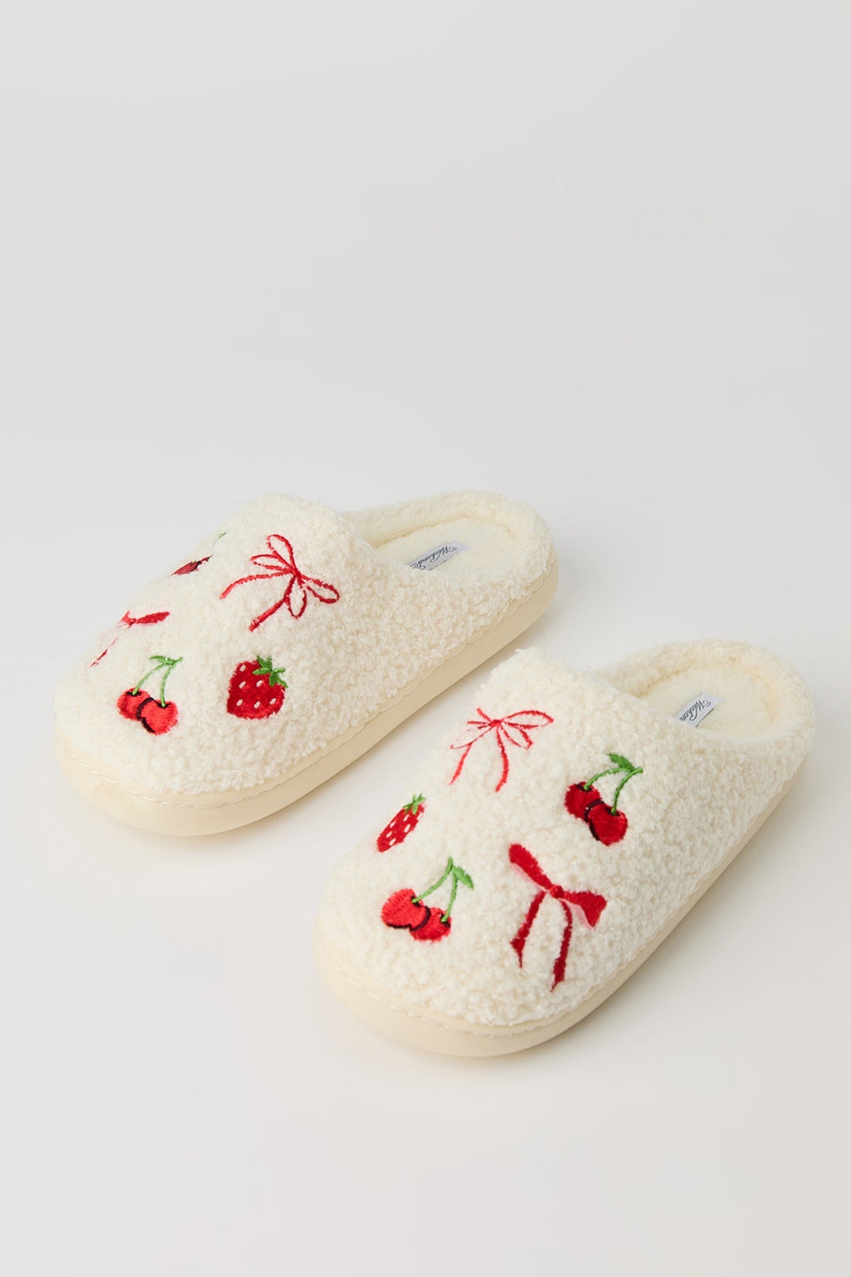 Vue alternative 2. Pantoufles Fruits en Sherpa