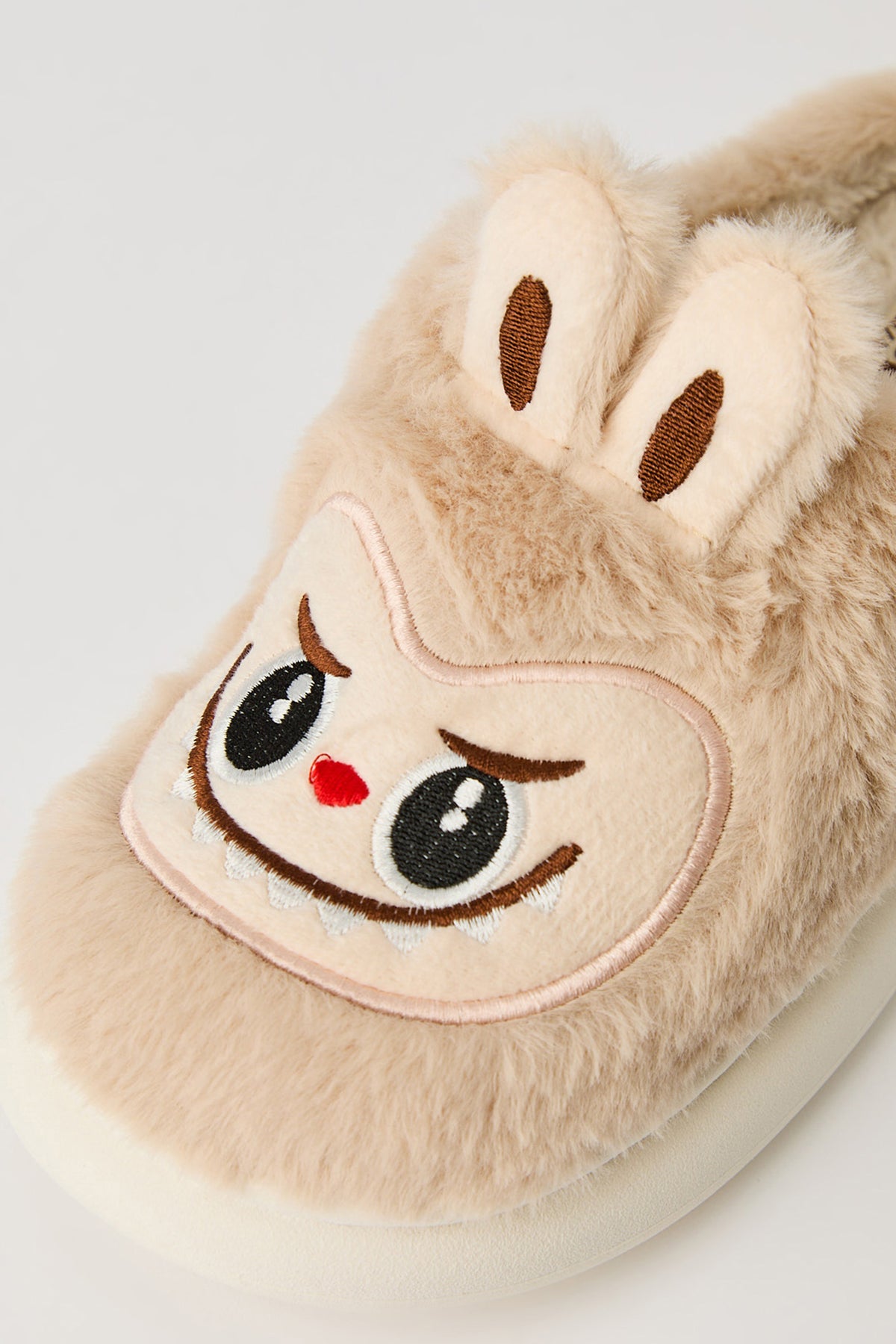 Alt View 4. Alabebé 3D Fuzzy Slippers - Ivory