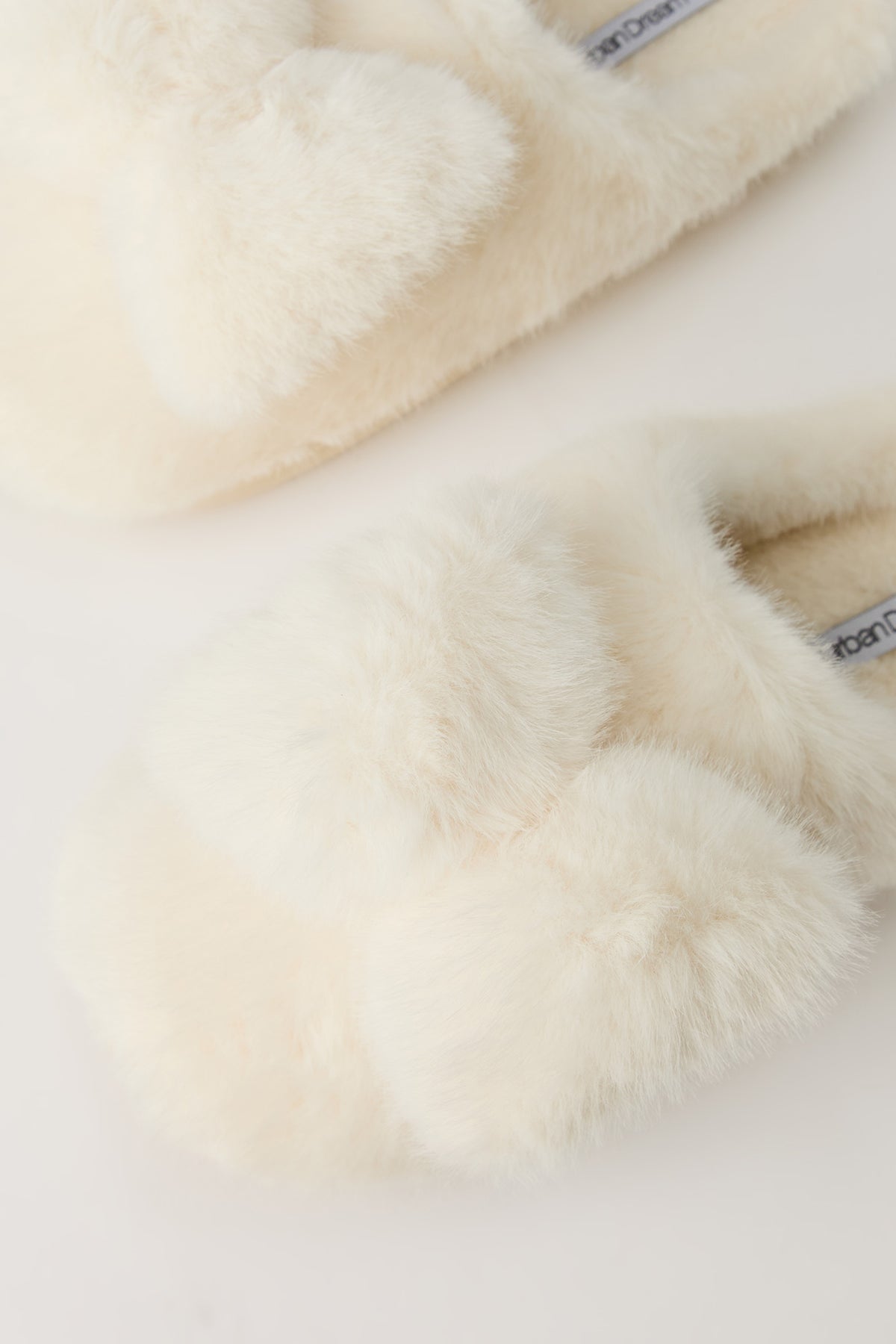 Alt View 3. Faux Fur Bow Slippers - Ivory