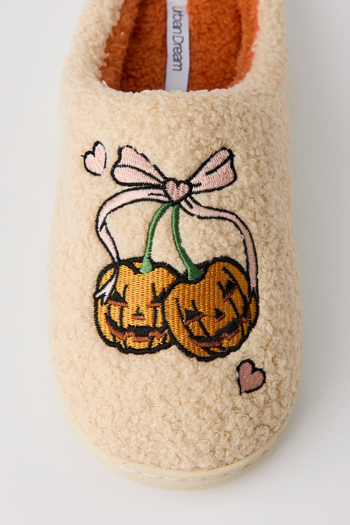 Vue alternative 3. Pantoufles à imprimé Halloween 